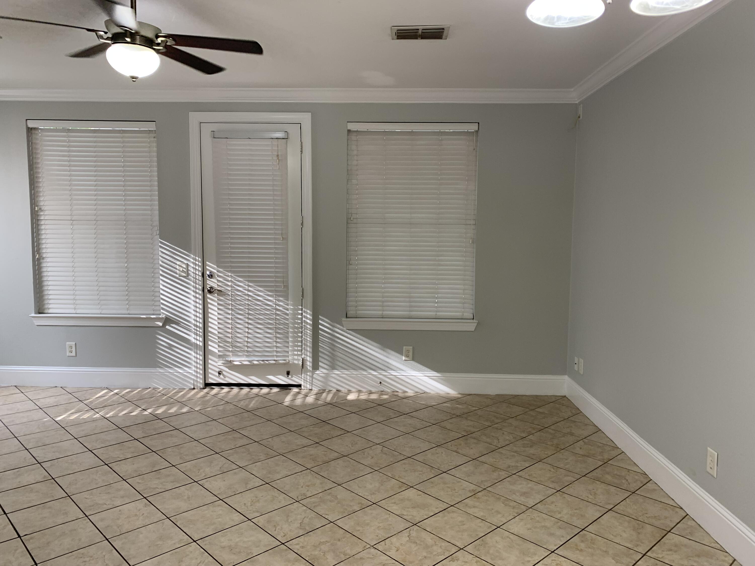 EAGLE BAY - Residential Lease