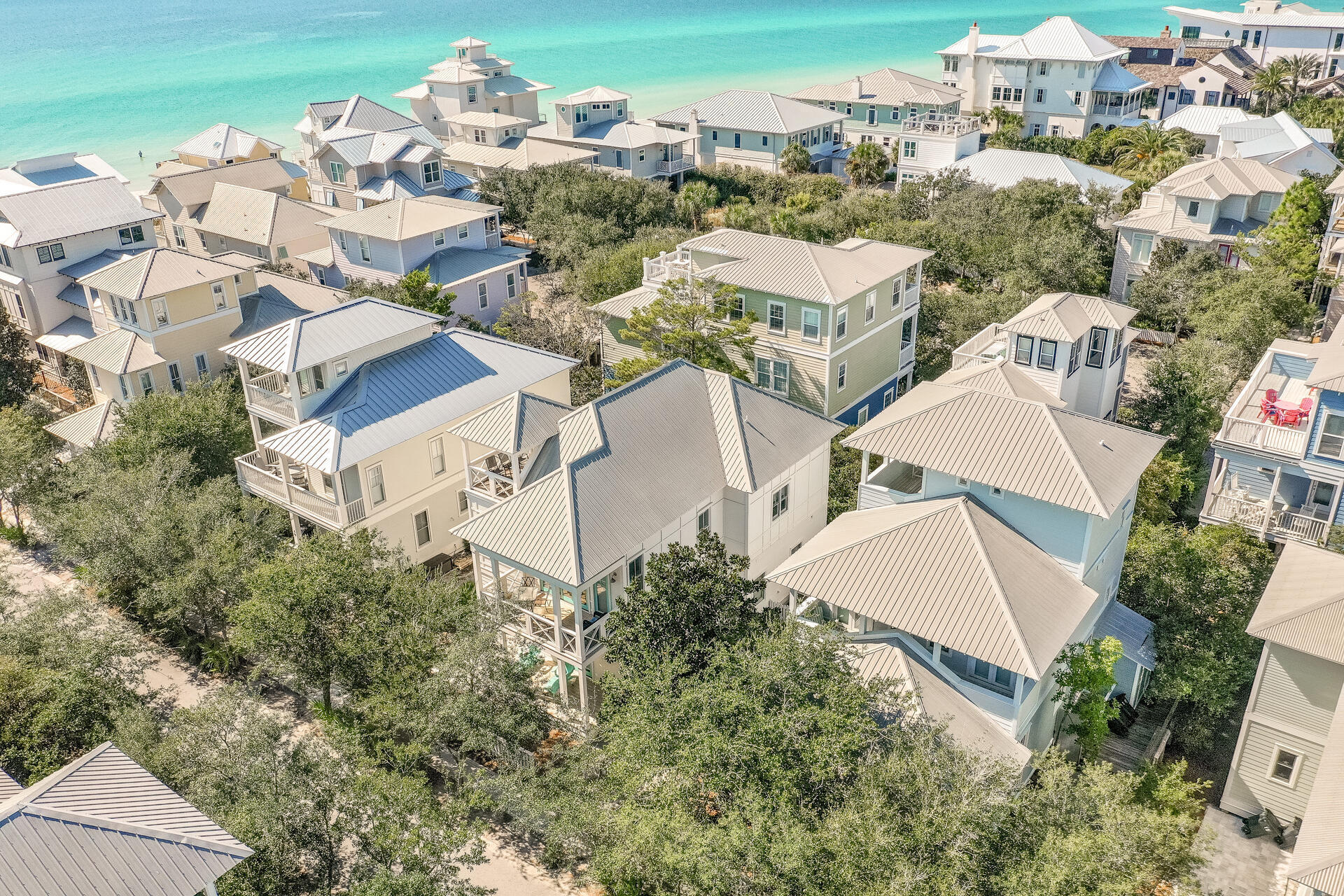 SUMMER'S EDGE - Residential