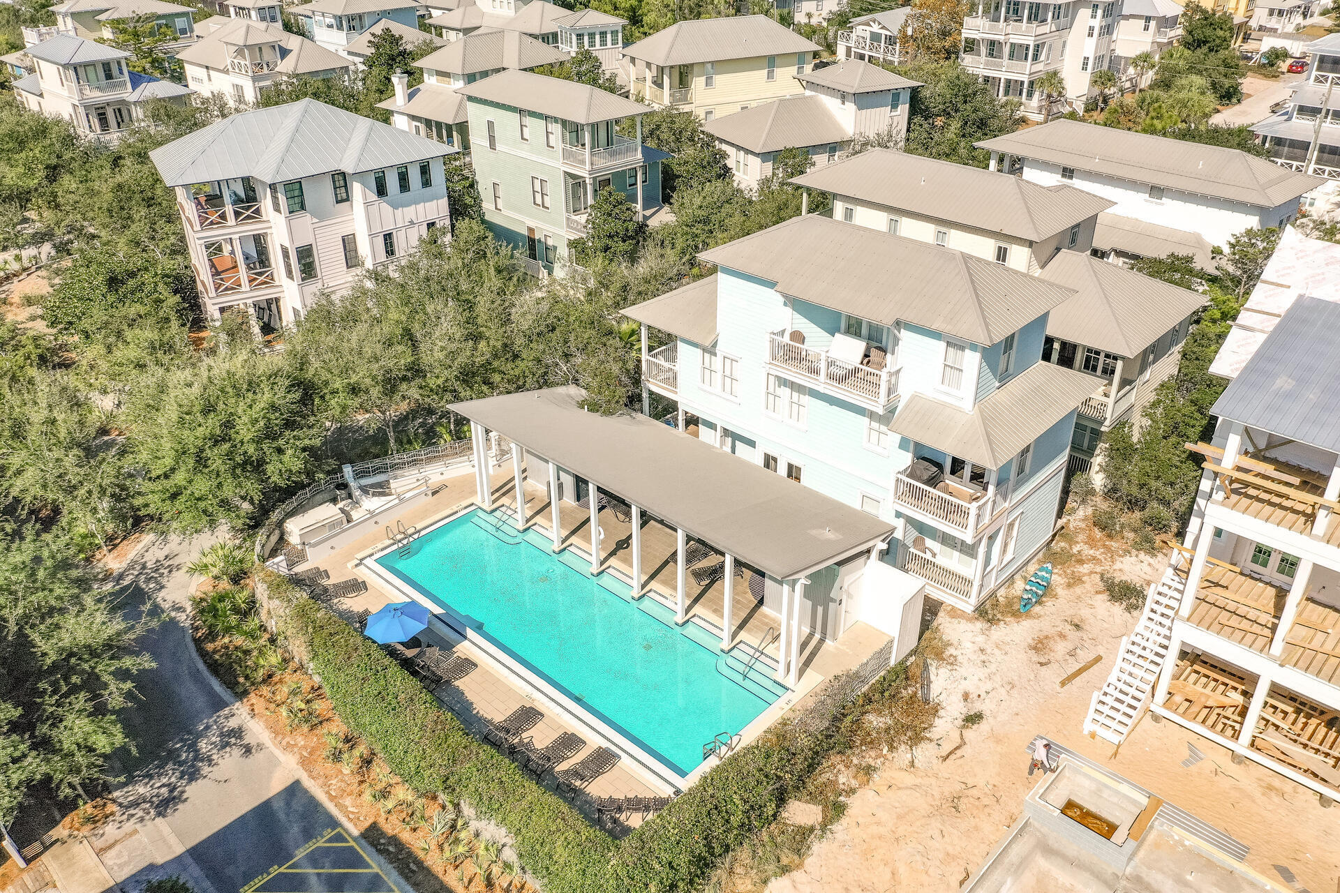 SUMMER'S EDGE - Residential