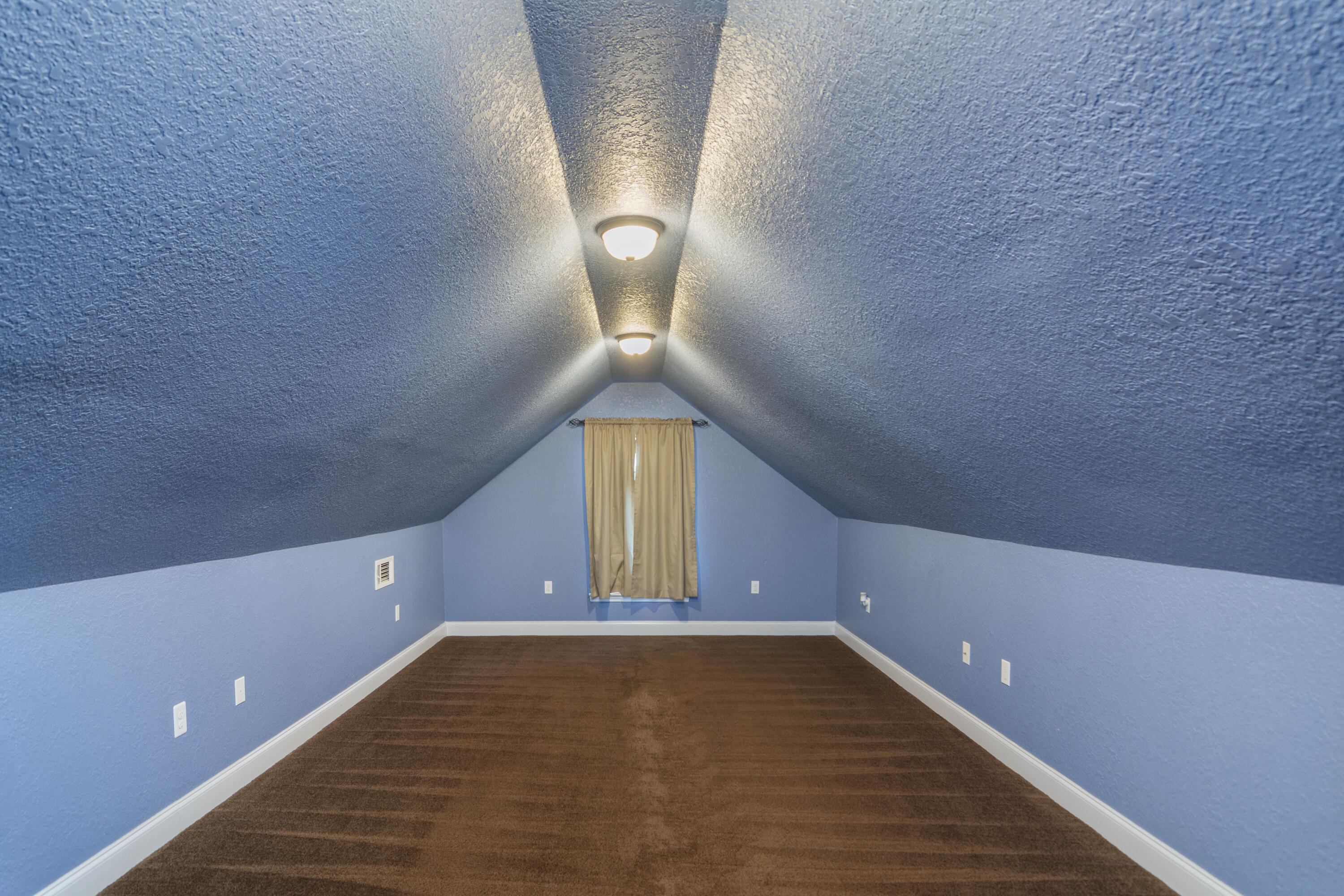 DUGGAN POND ESTATES - Residential