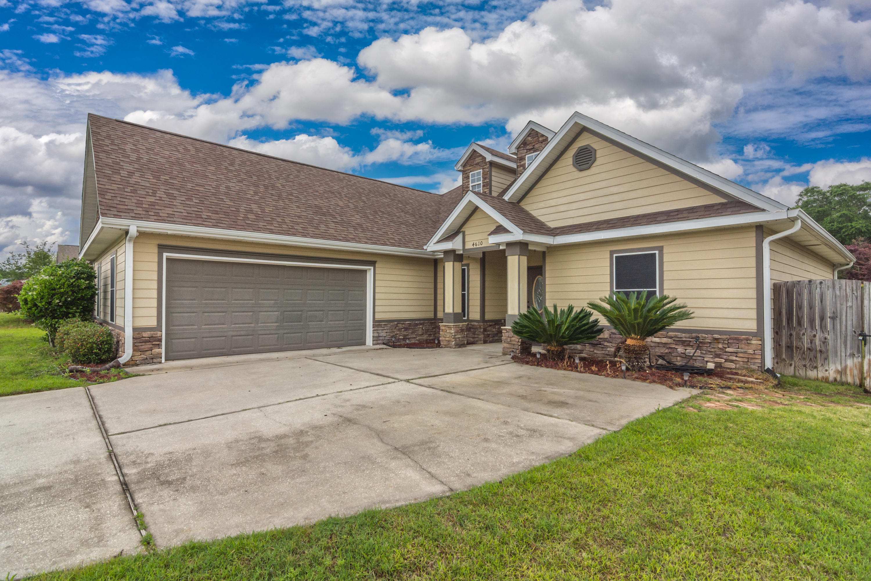 DUGGAN POND ESTATES - Residential