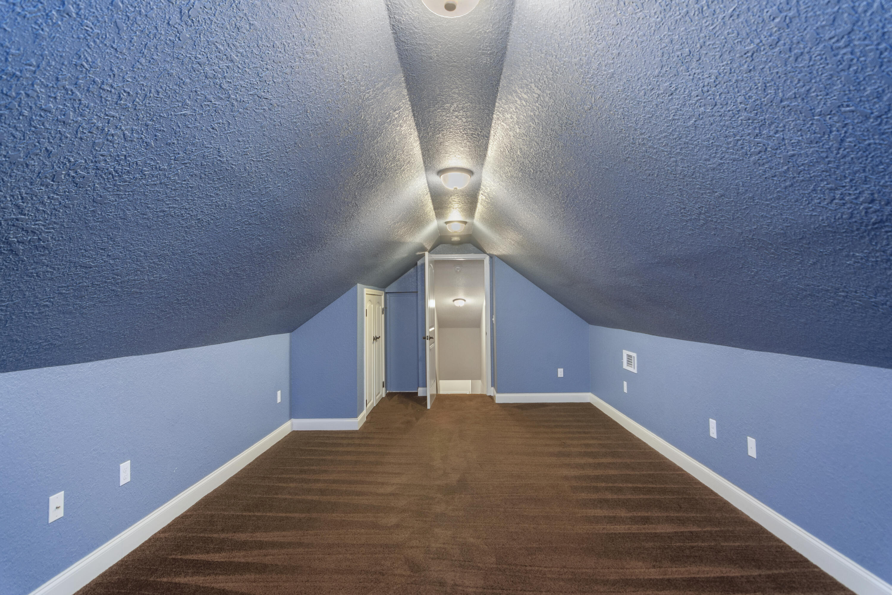 DUGGAN POND ESTATES - Residential