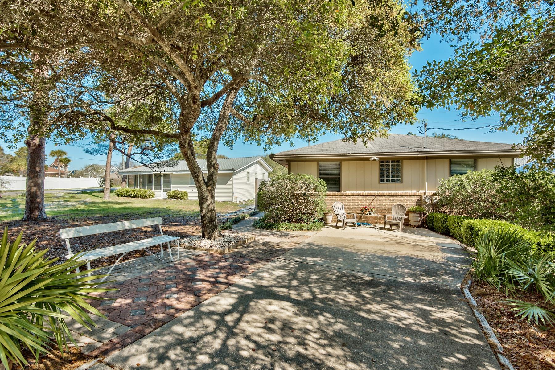 CRYSTAL BEACH - Residential