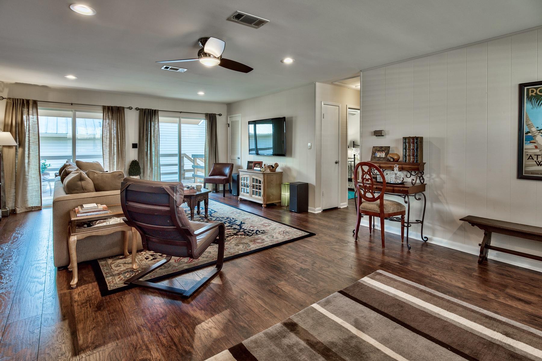 CRYSTAL BEACH - Residential