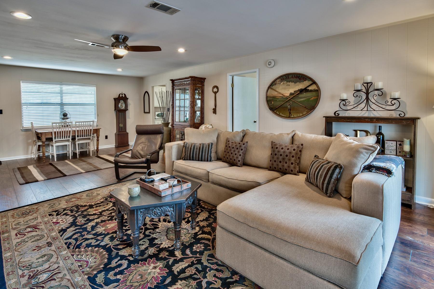 CRYSTAL BEACH - Residential