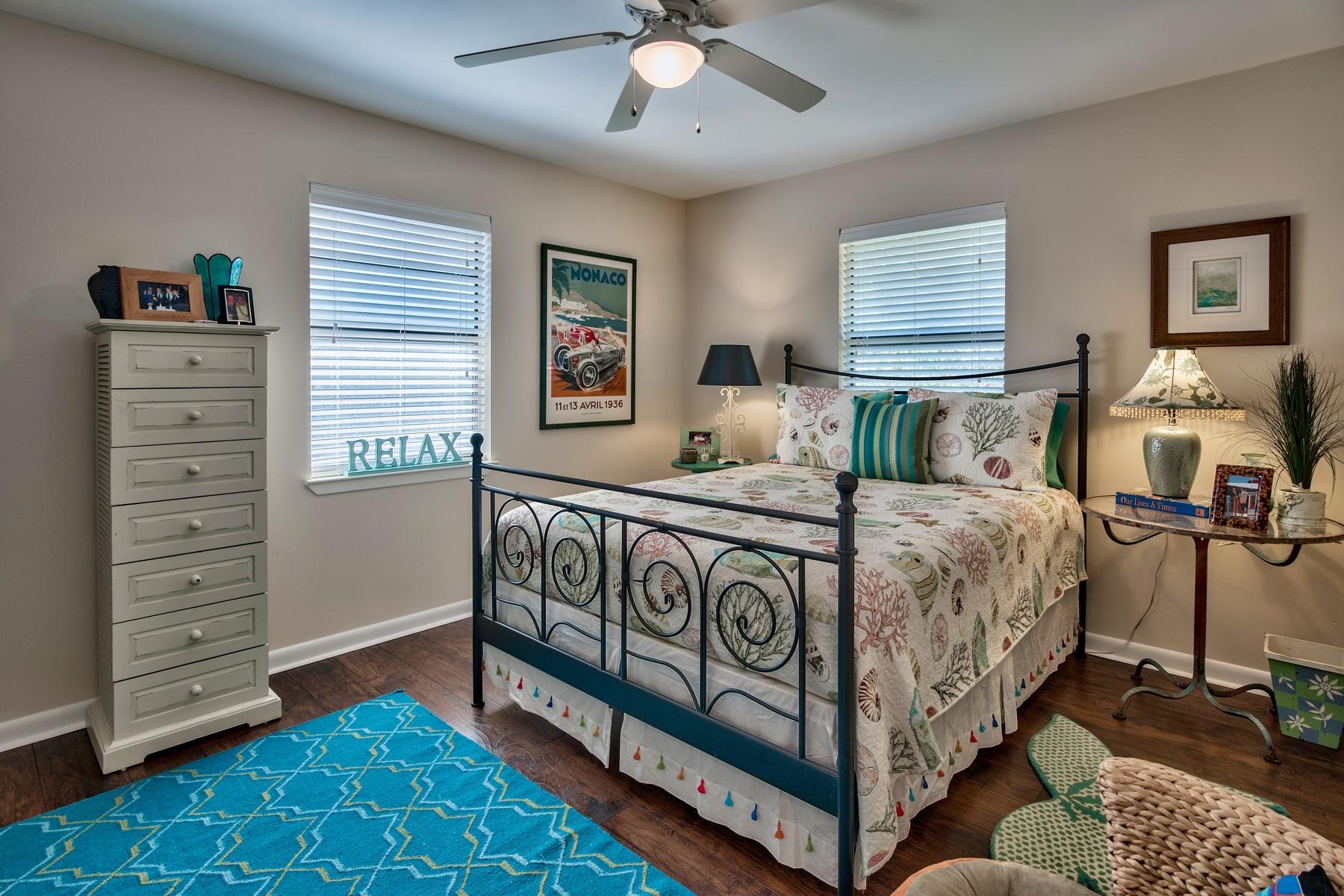 CRYSTAL BEACH - Residential