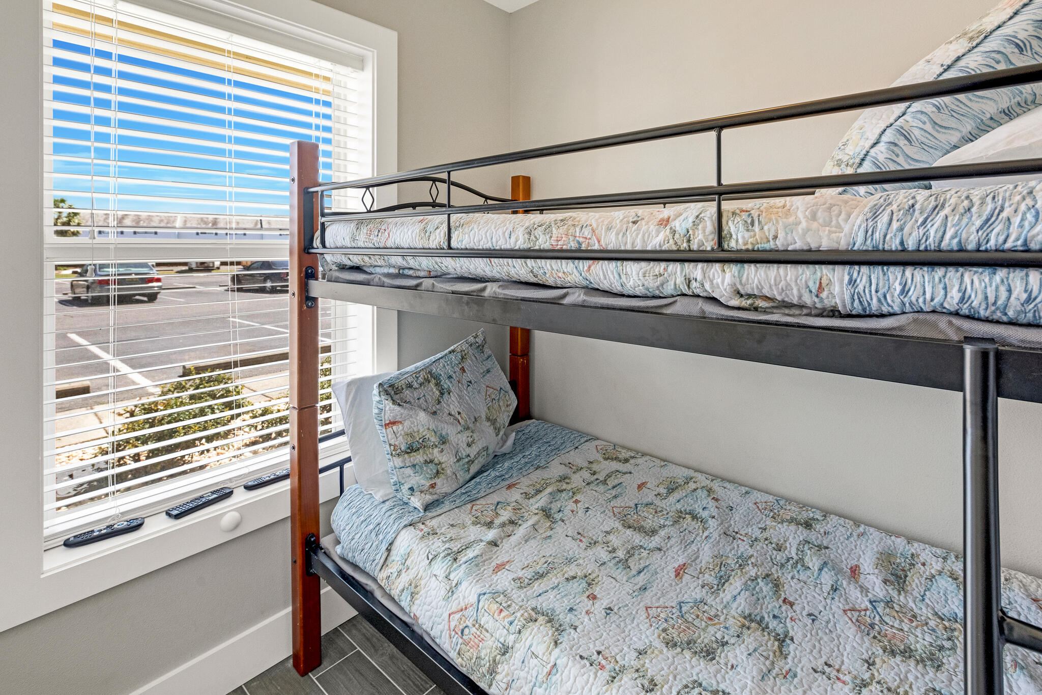 CIBONEY CONDO - Residential