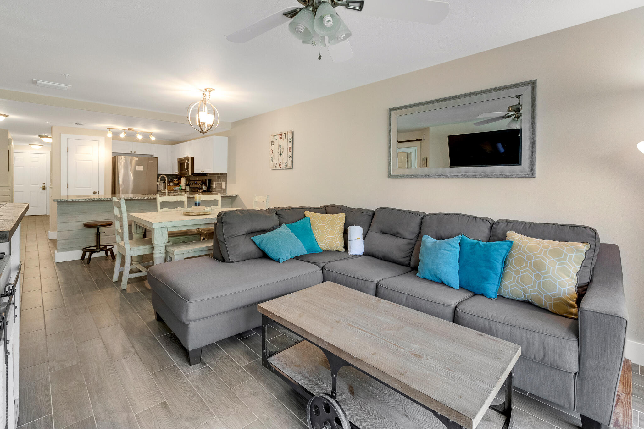 CIBONEY CONDO - Residential