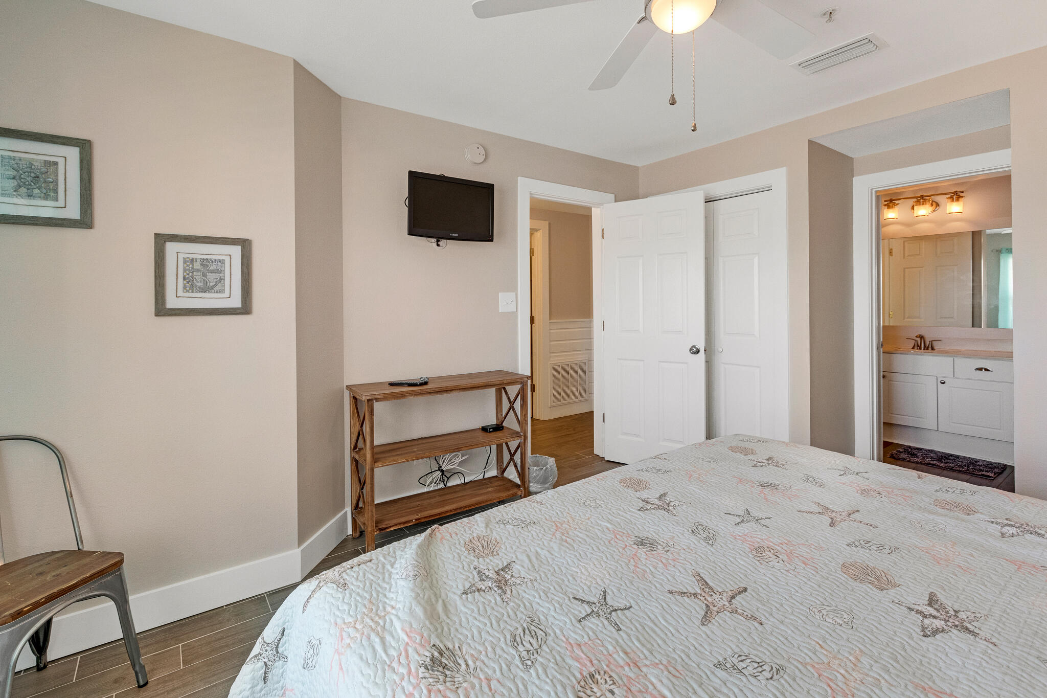 CIBONEY CONDO - Residential