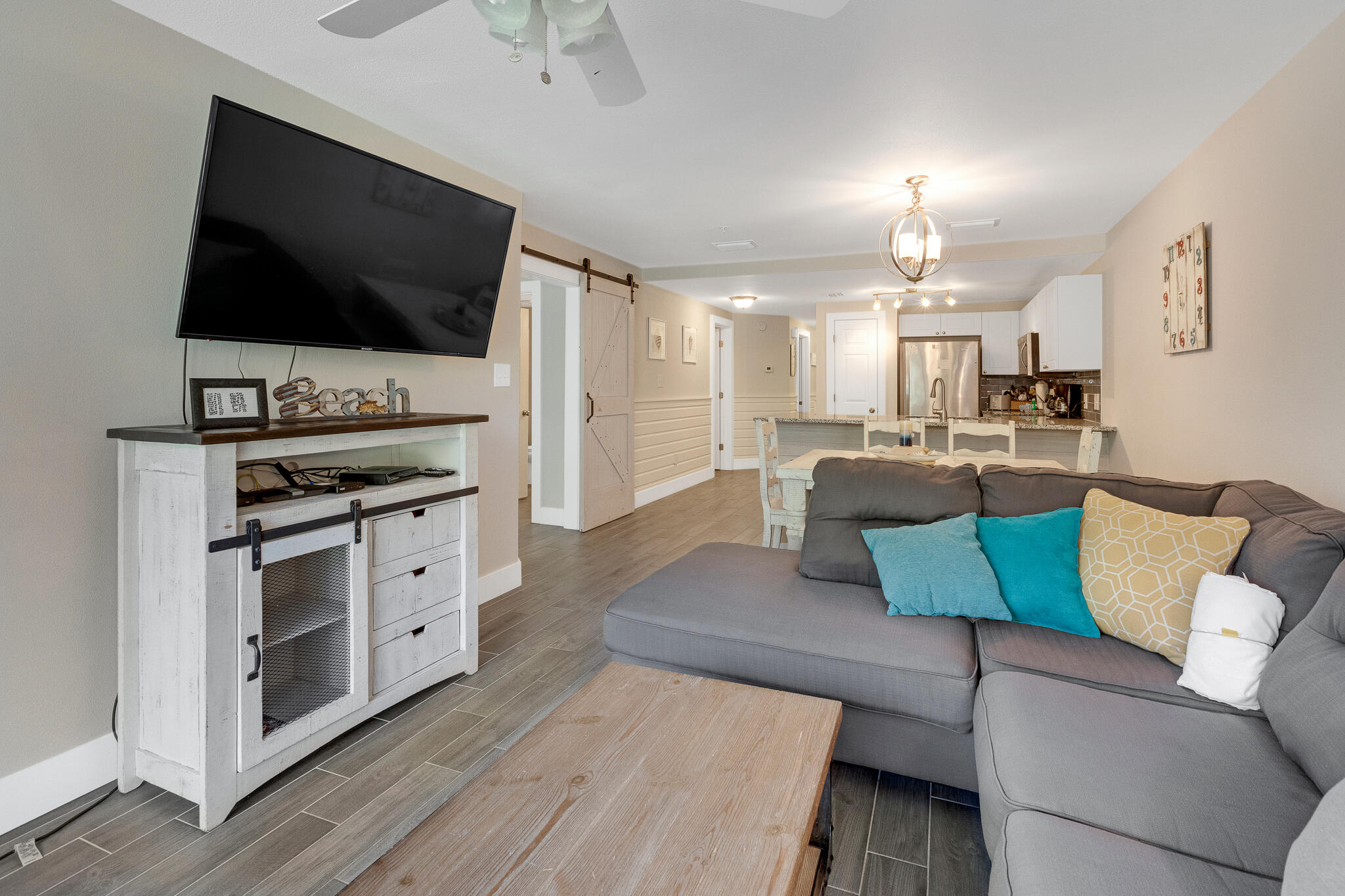 CIBONEY CONDO - Residential