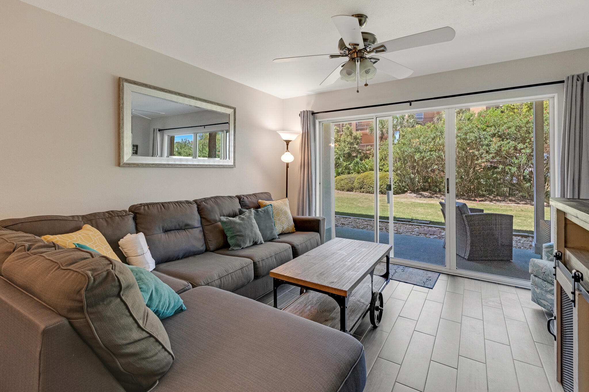 CIBONEY CONDO - Residential