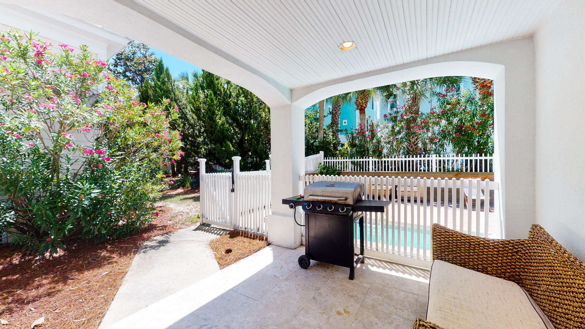 FRANGISTA BEACH - Residential