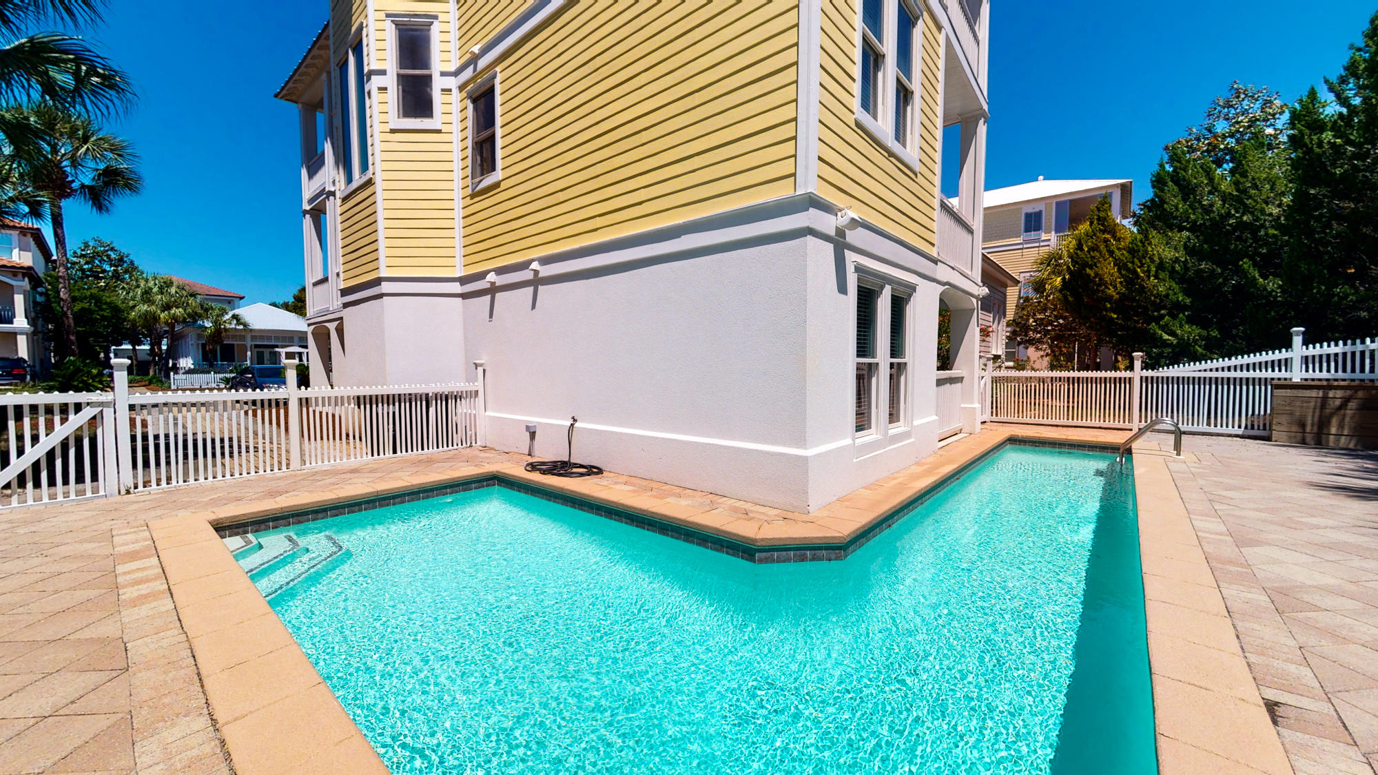 FRANGISTA BEACH - Residential