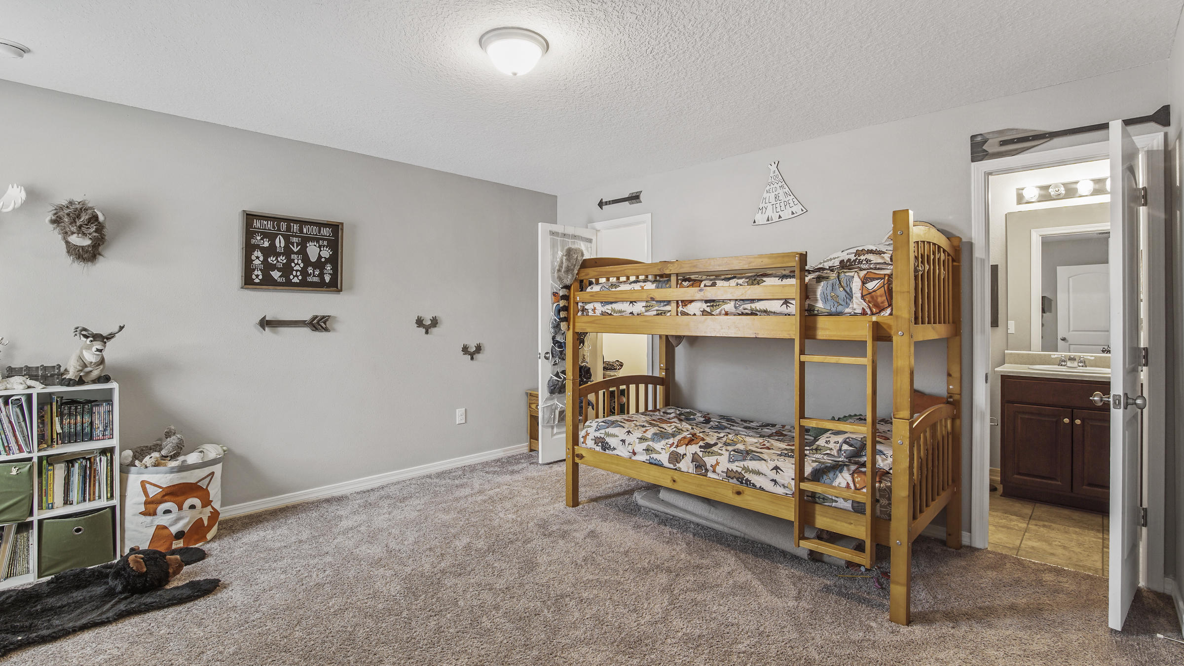OAKWOOD HILLS UNIT 1 - Residential