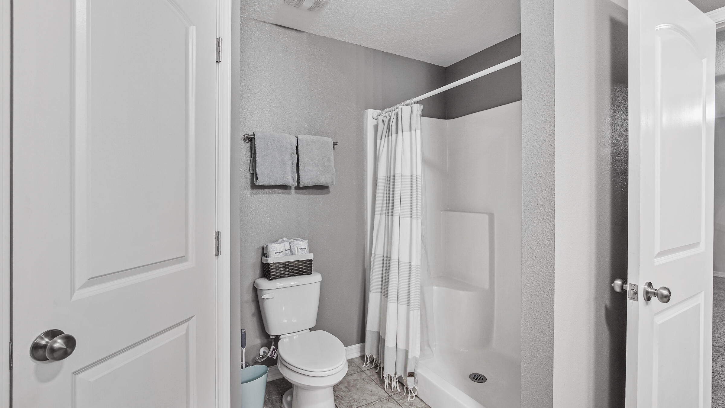 OAKWOOD HILLS UNIT 1 - Residential
