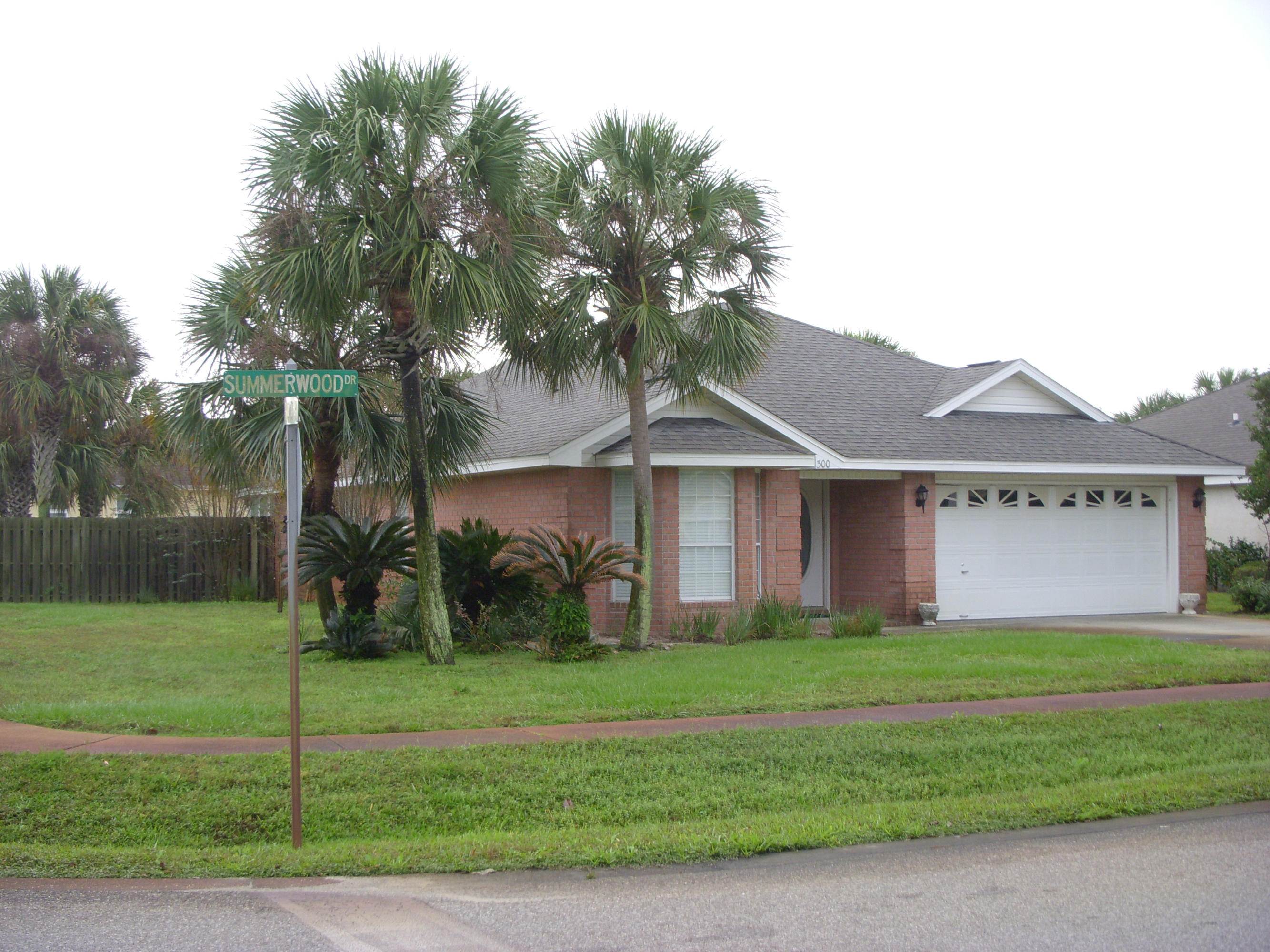 SUMMERWOOD - Residential