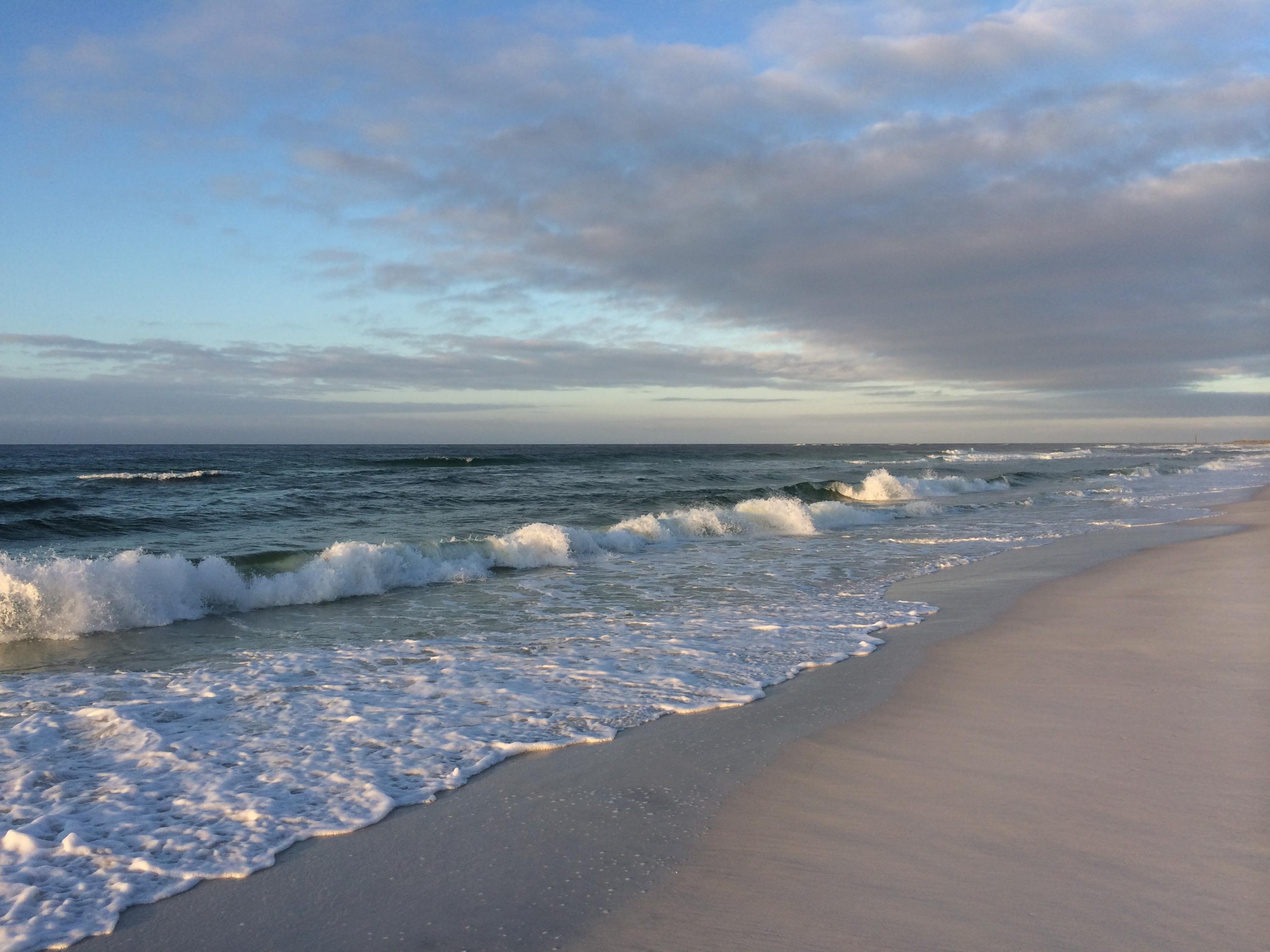 HOLIDAY SURF & RACQUET CLUB - Residential