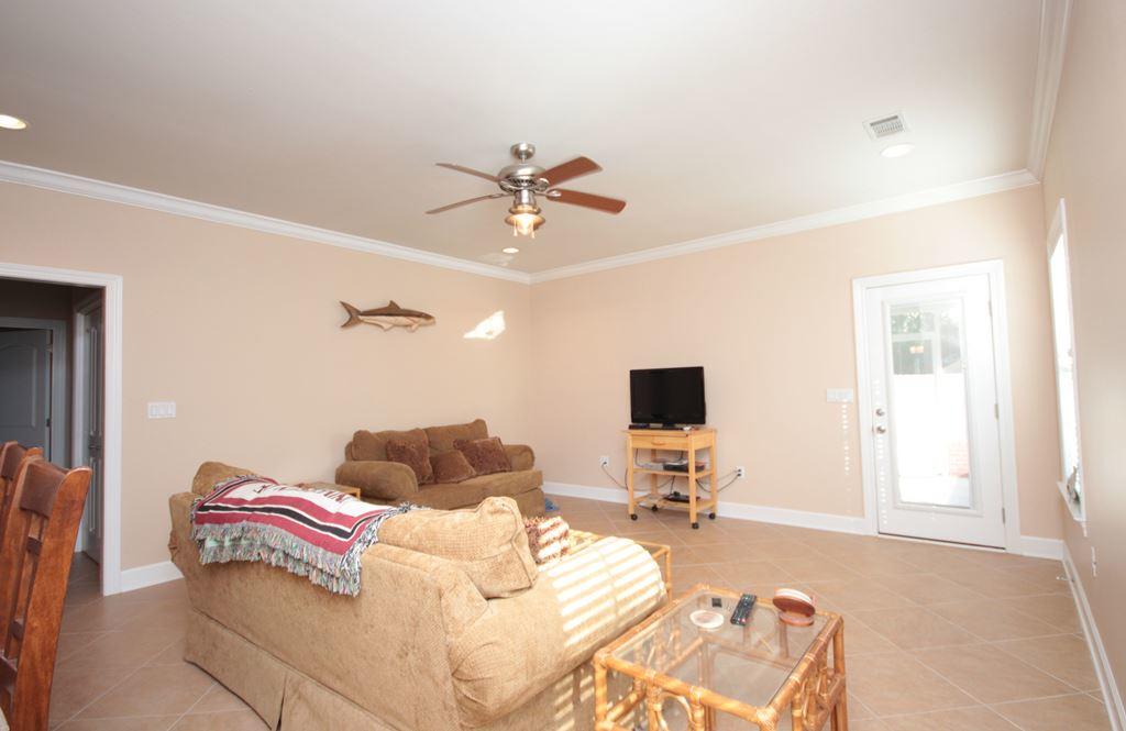 VILLA TASSO TOWN OF - Residential