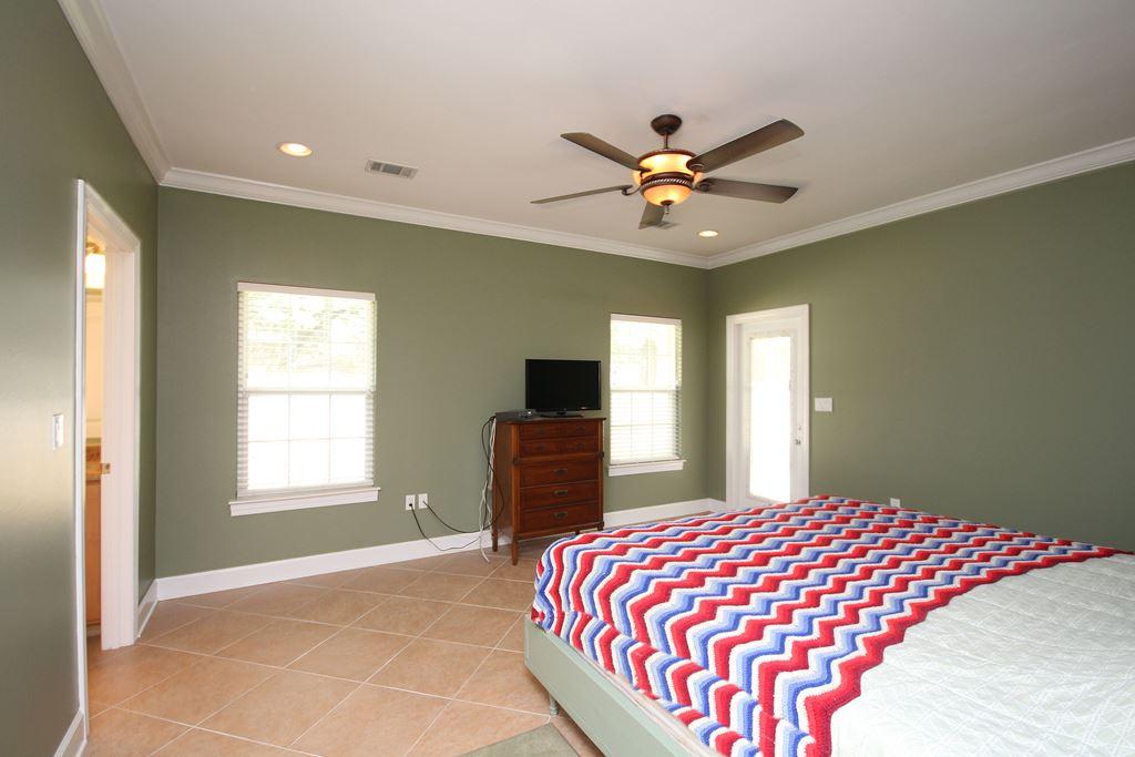 VILLA TASSO TOWN OF - Residential