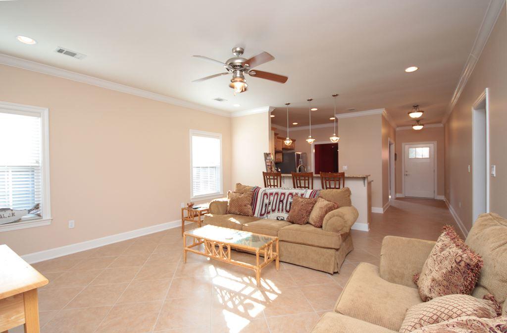 VILLA TASSO TOWN OF - Residential