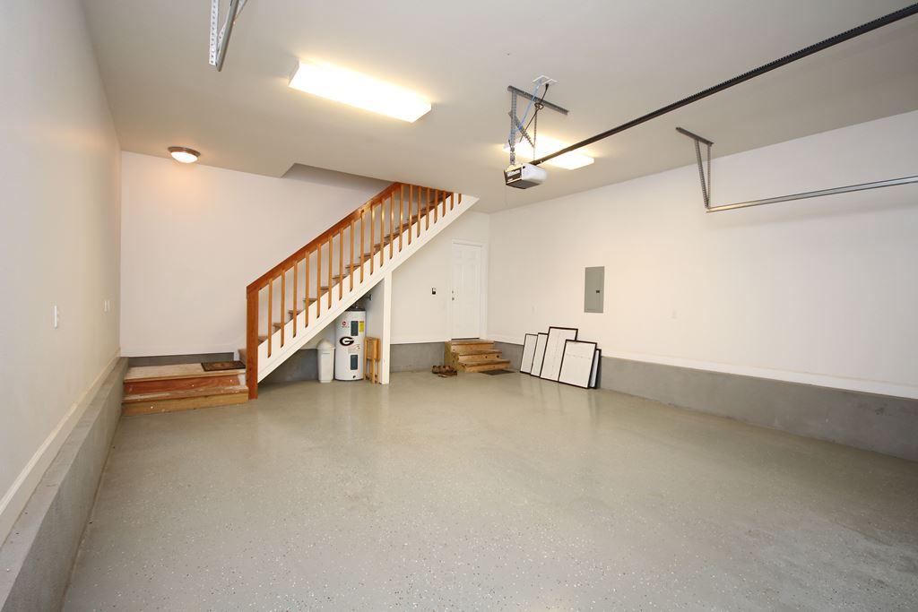 VILLA TASSO TOWN OF - Residential