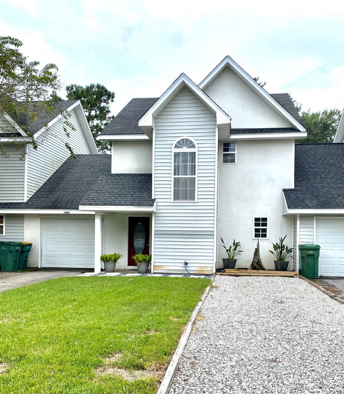 KINGS POINT - Residential