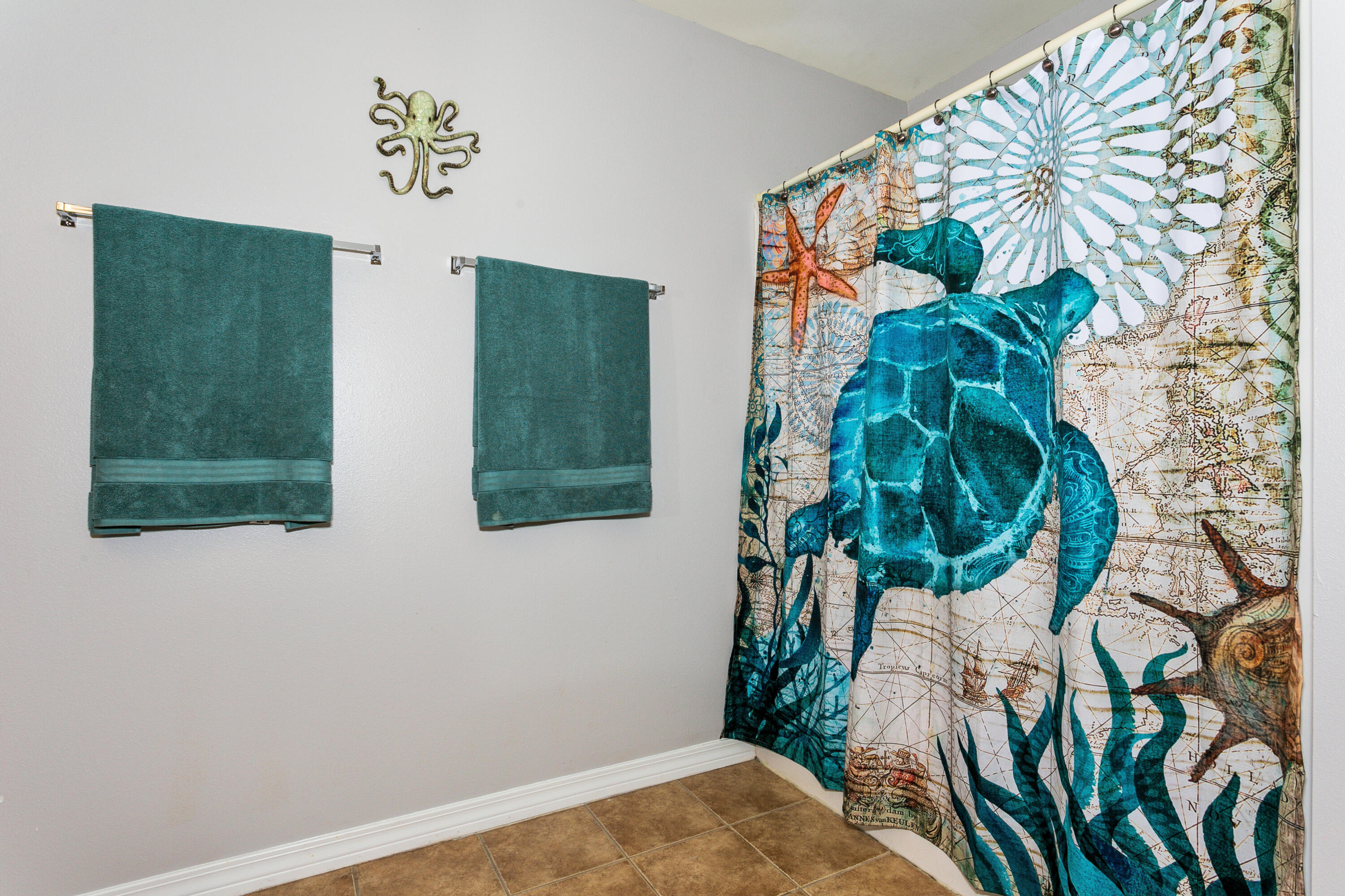 KINGS POINT - Residential