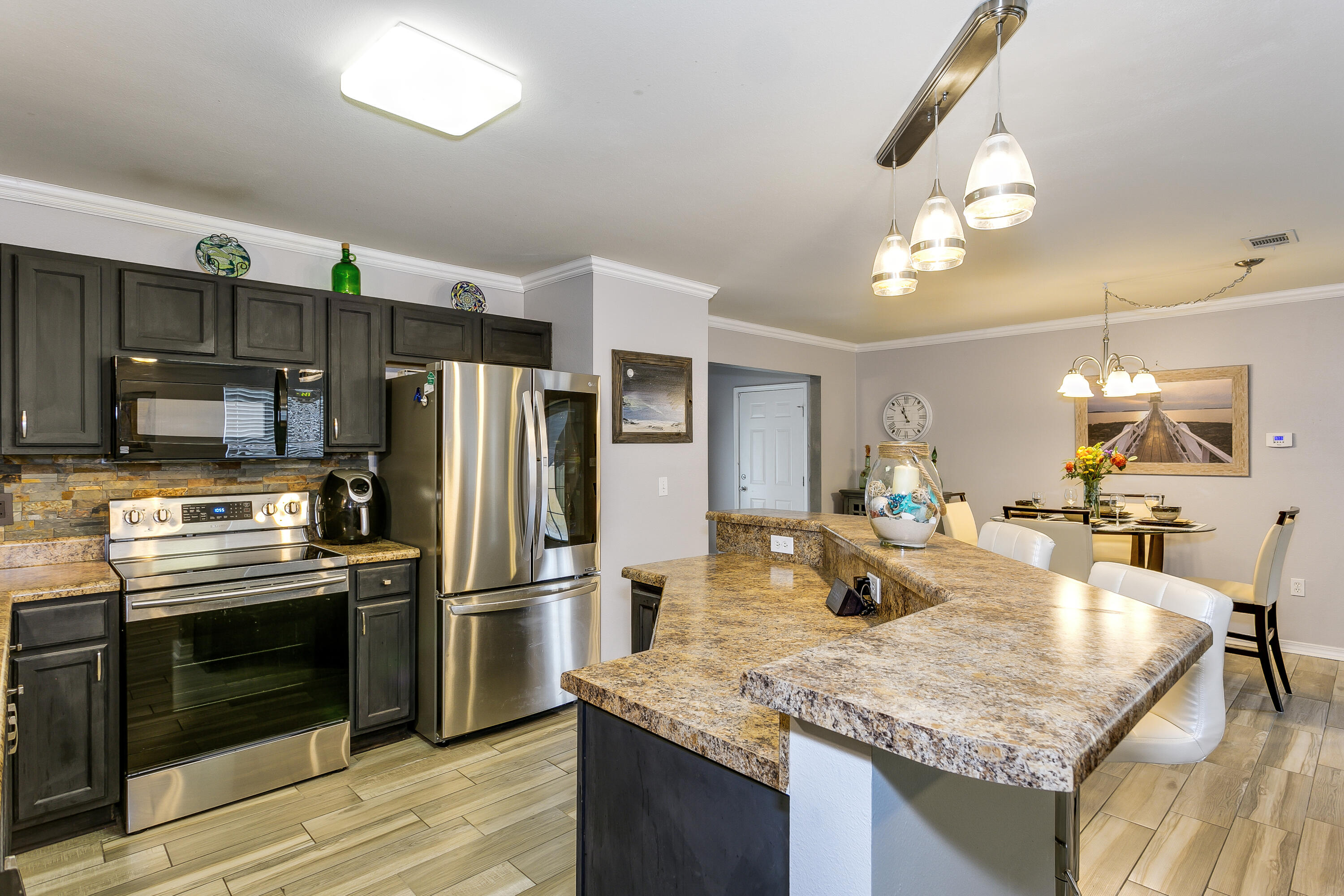 KINGS POINT - Residential