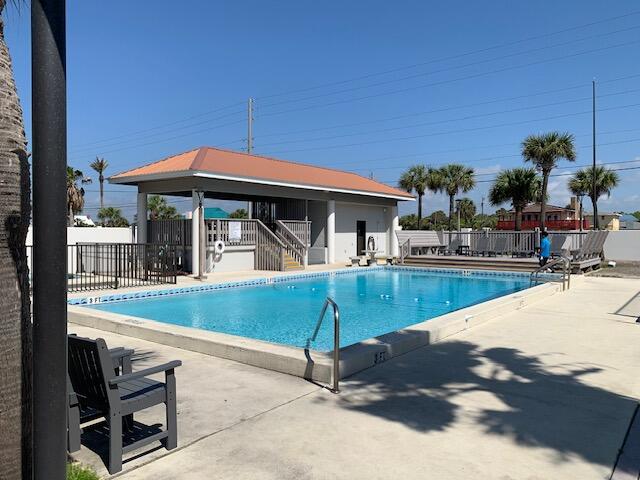 SURF DWELLER CONDO - Residential
