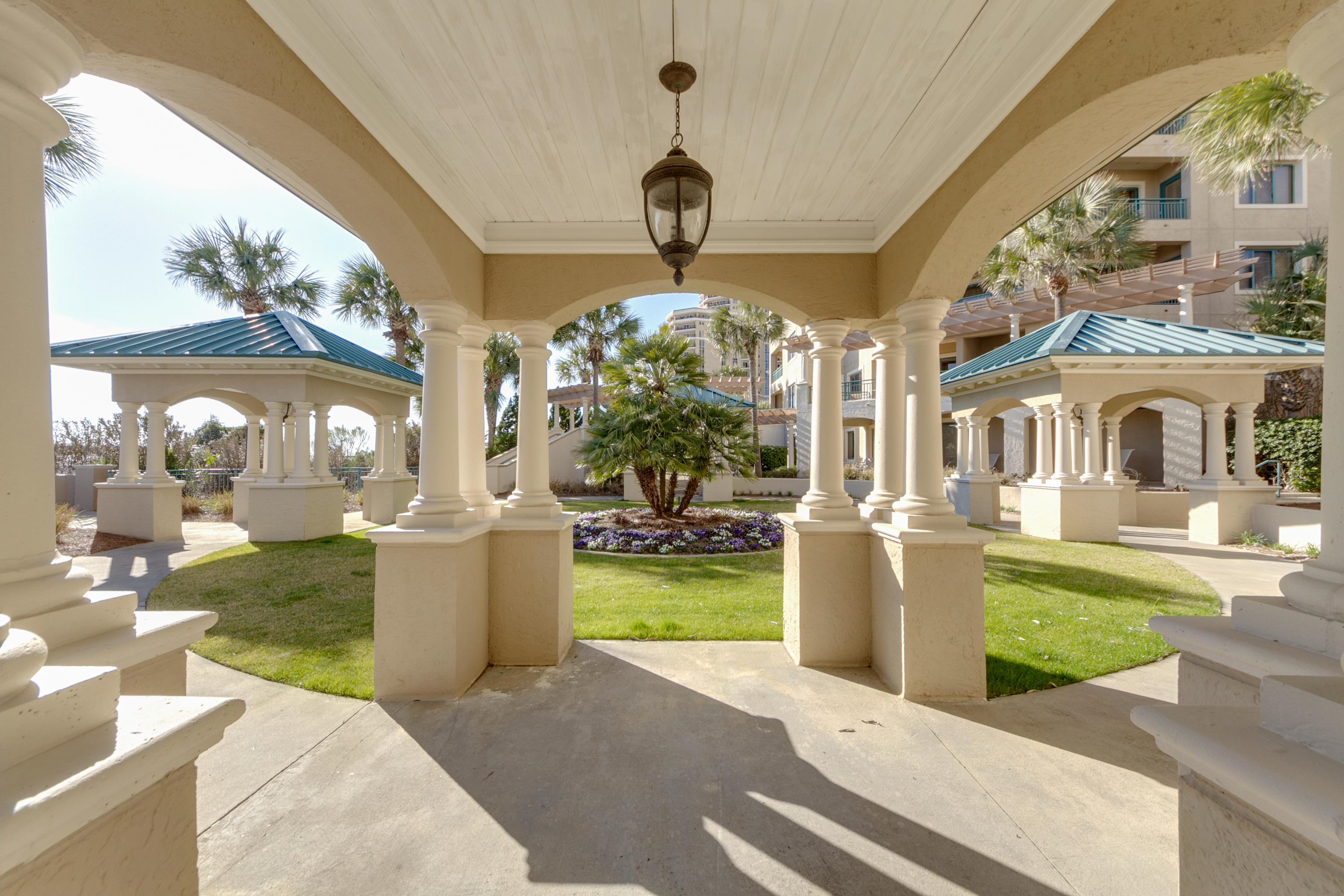 SOUTHWINDS AT SANDESTIN - Residential