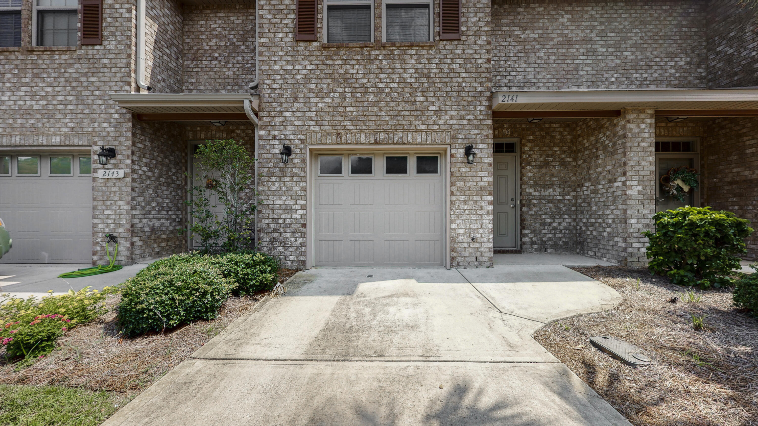 RESERVE POINTE - Residential