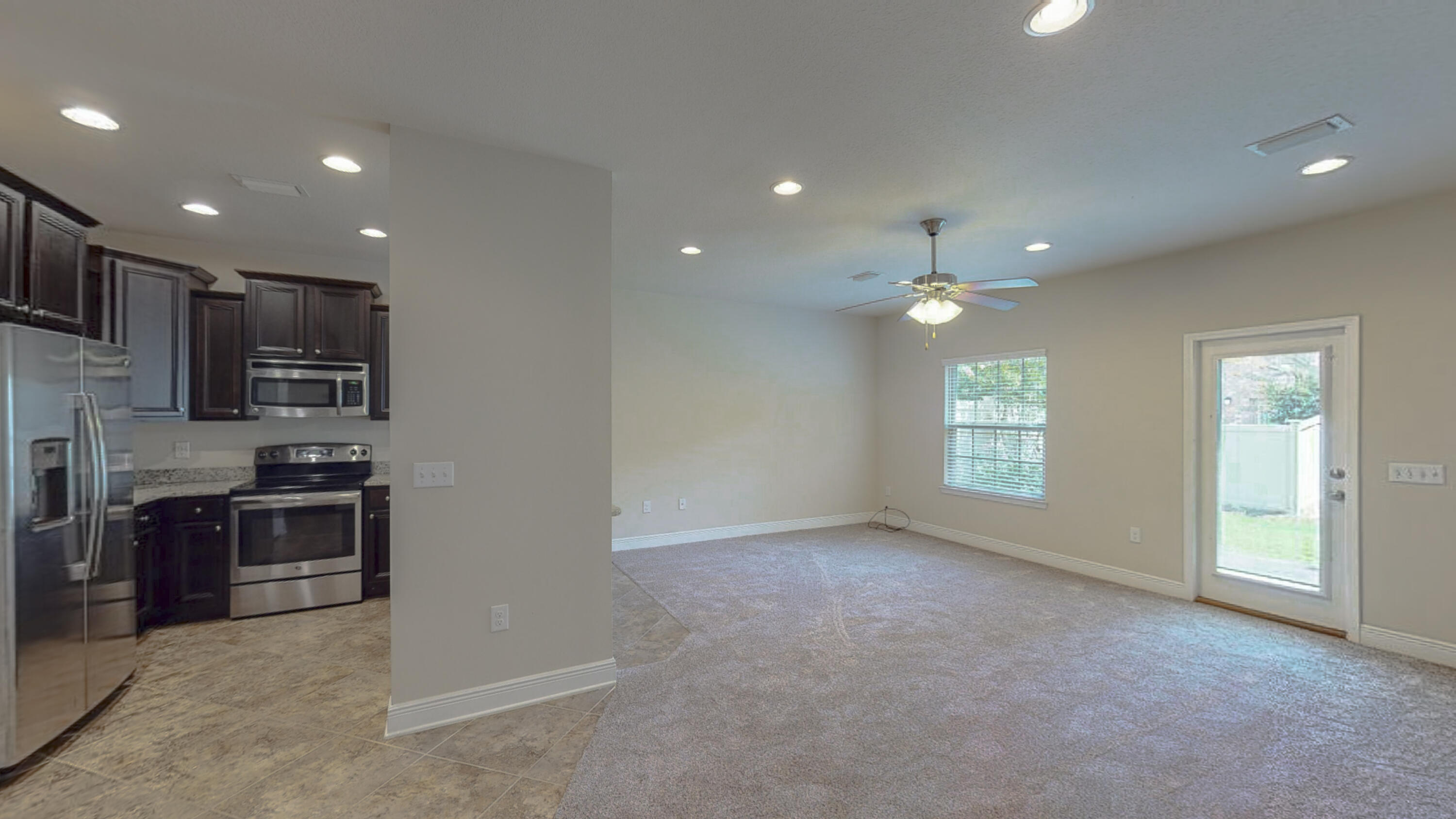 RESERVE POINTE - Residential
