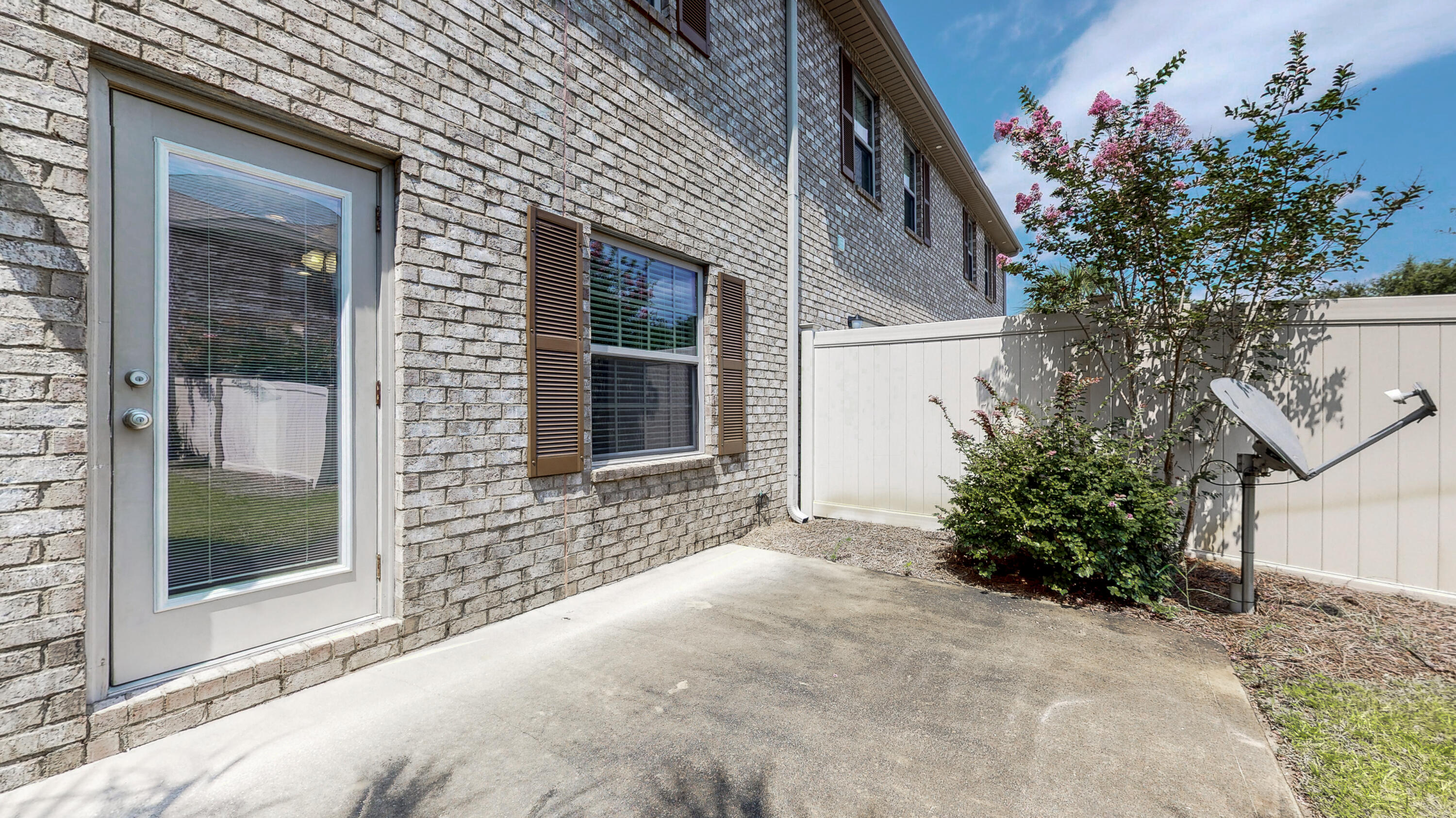 RESERVE POINTE - Residential