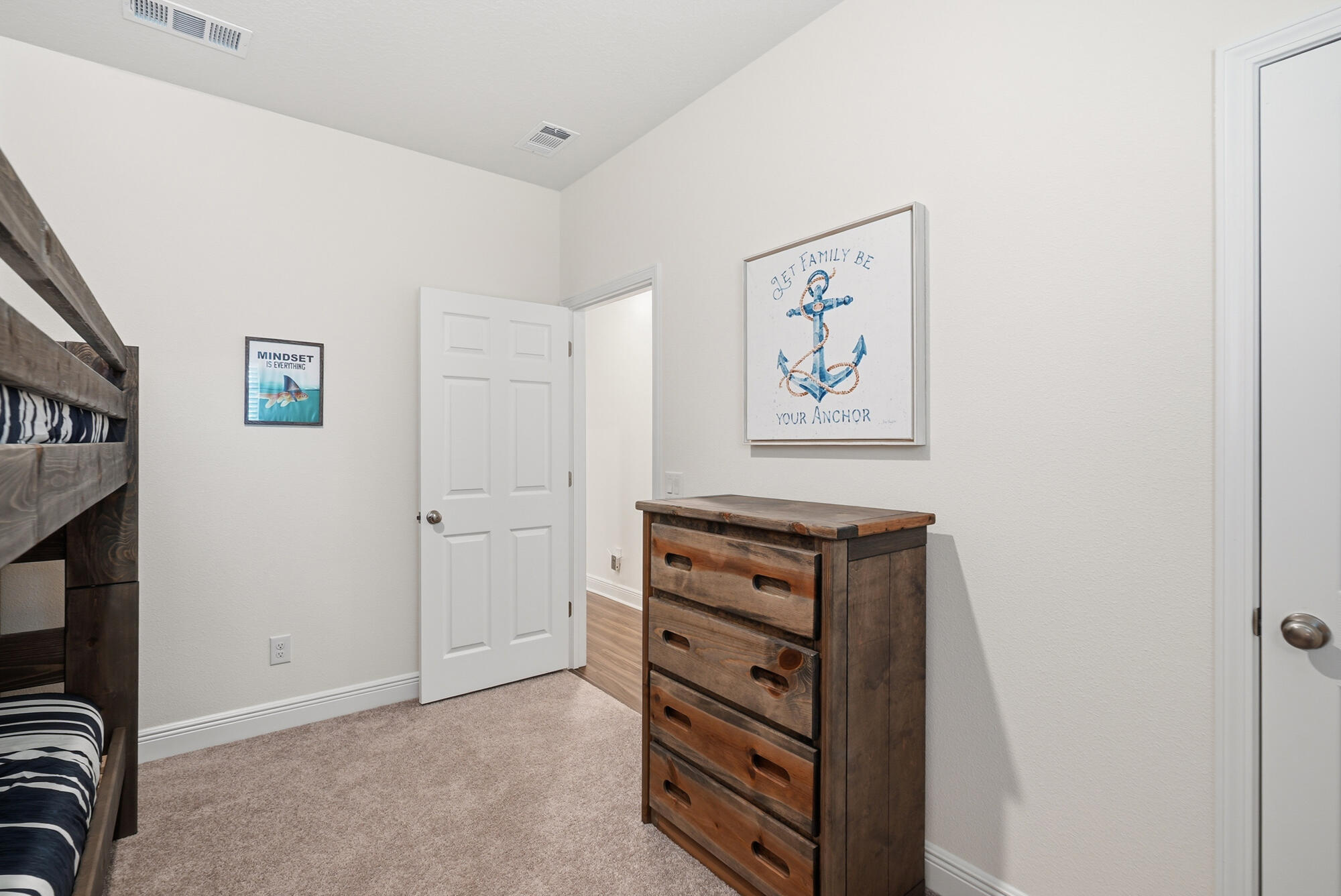 HOLLEY BY THE SEA - Residential