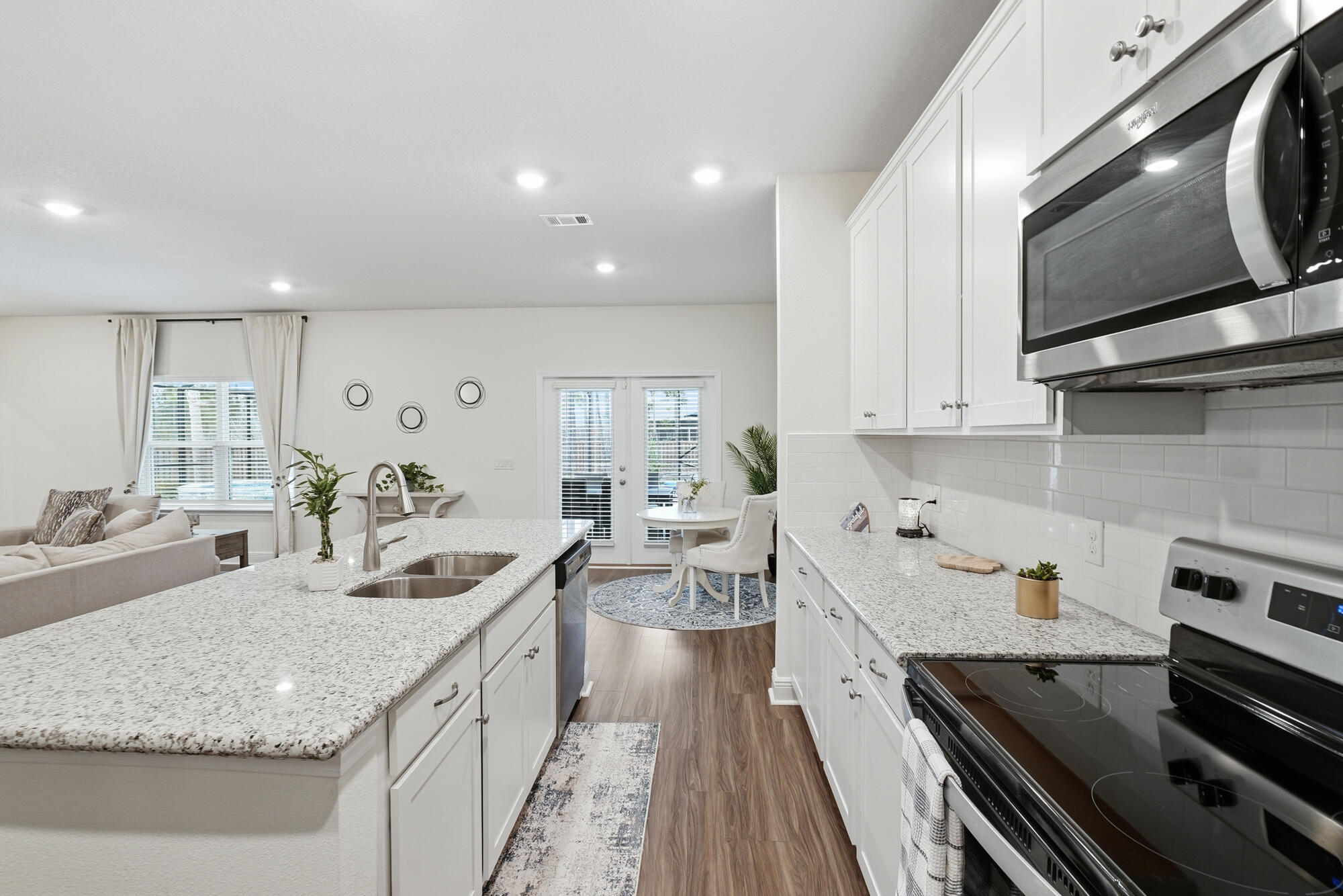 HOLLEY BY THE SEA - Residential