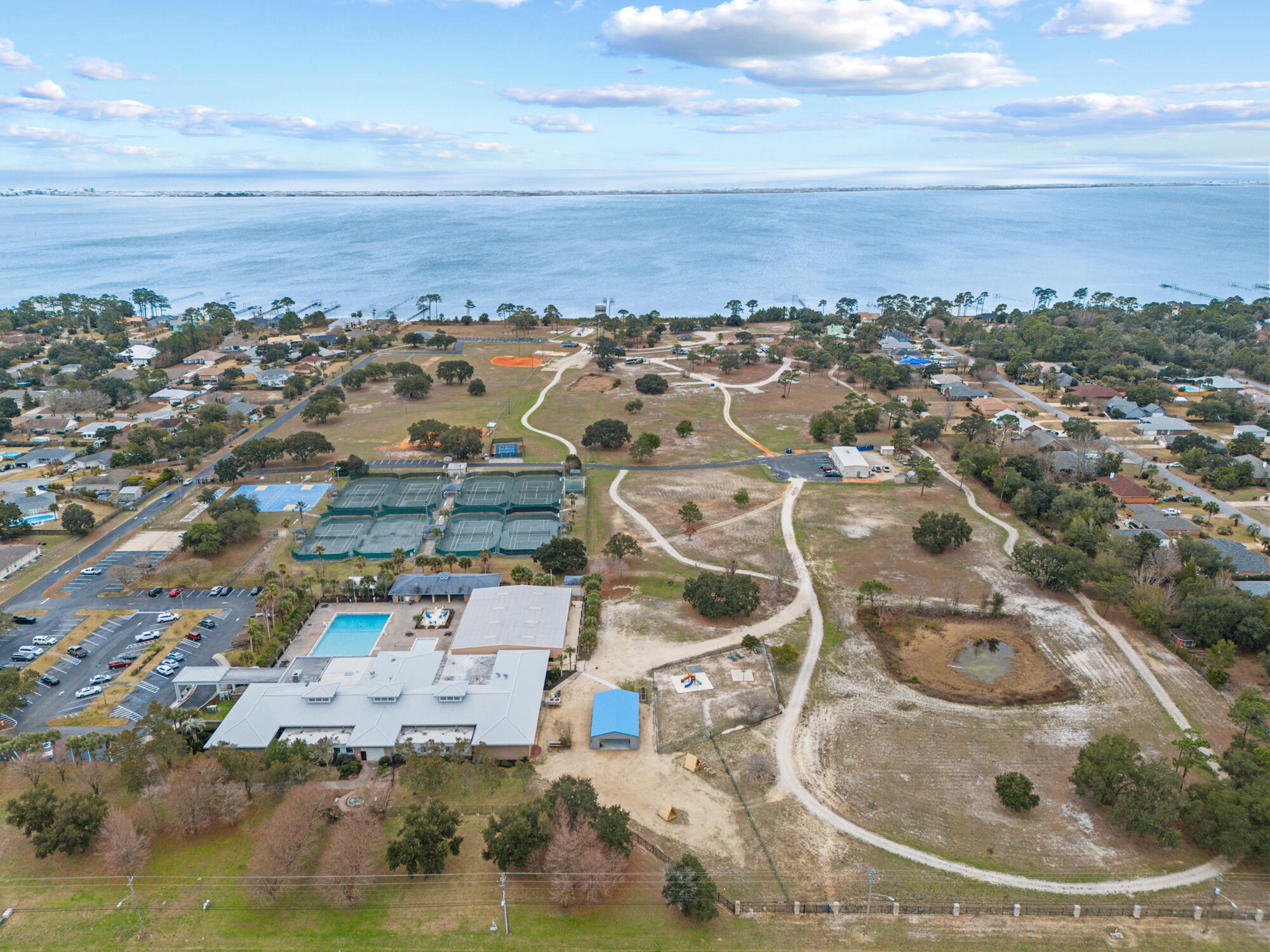 HOLLEY BY THE SEA - Residential