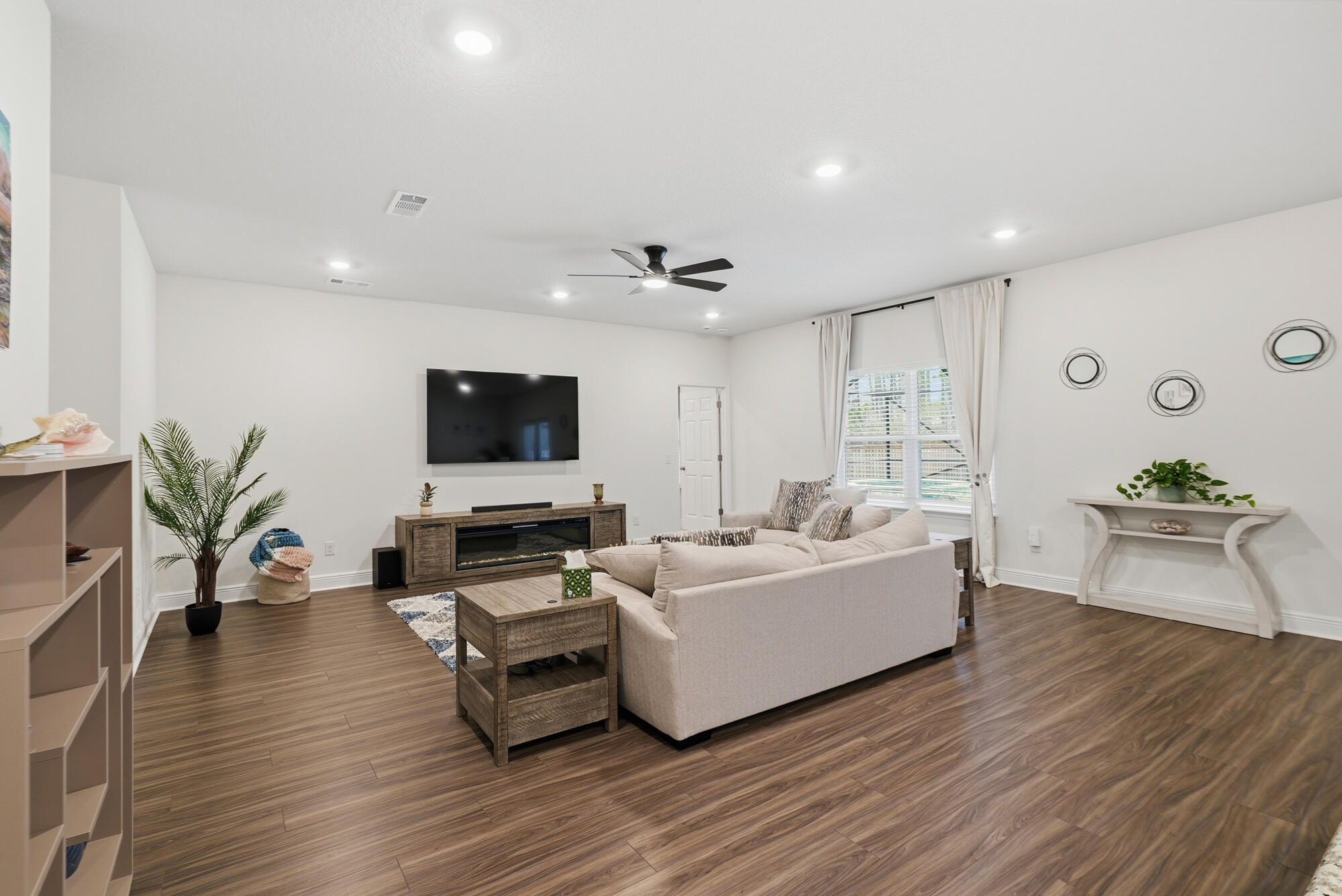 HOLLEY BY THE SEA - Residential