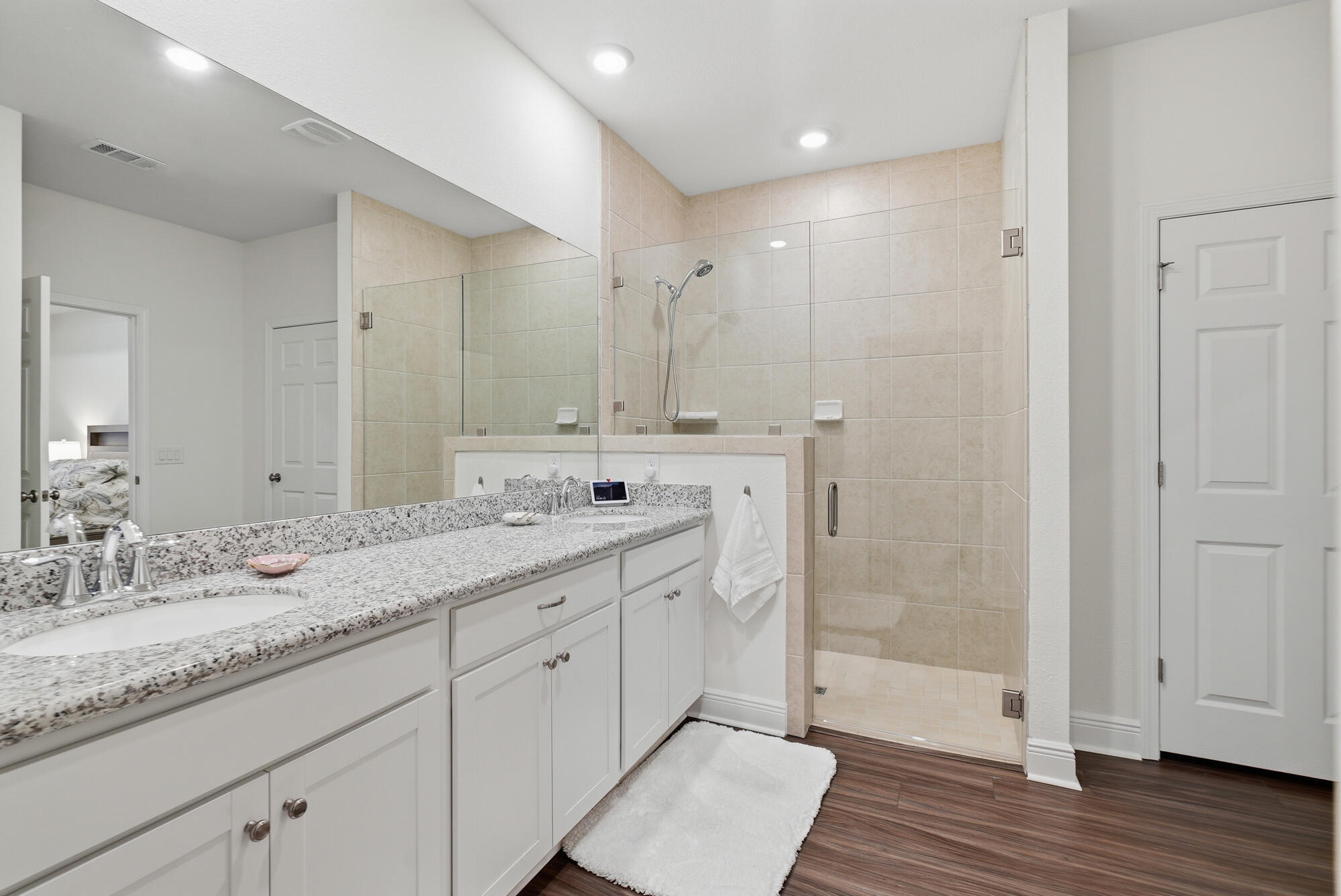 HOLLEY BY THE SEA - Residential