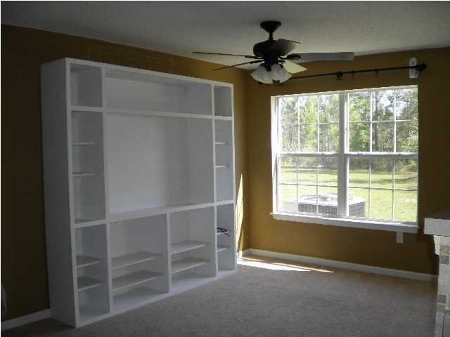 ROLLING PINES - Residential Lease