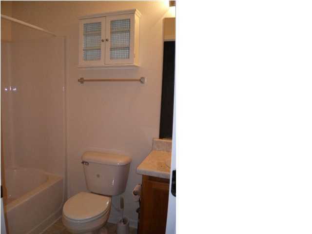 ROLLING PINES - Residential Lease