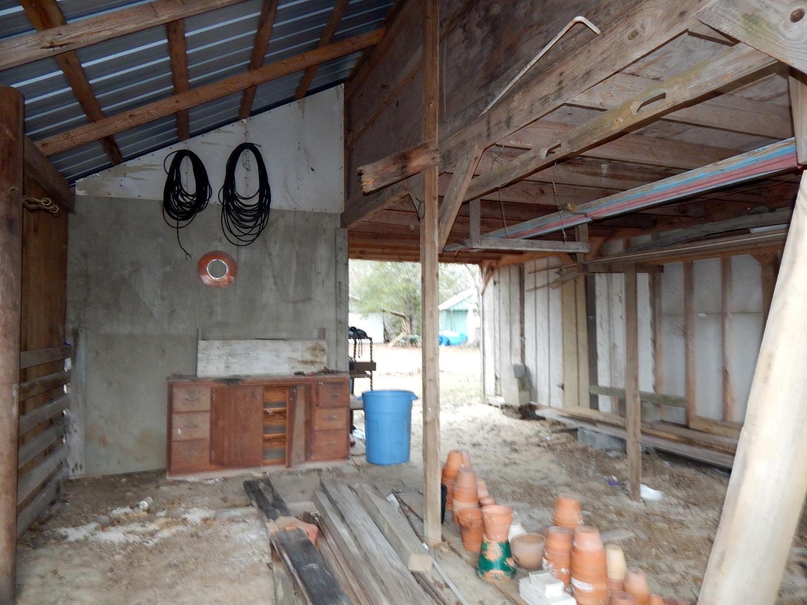 METES & BOUNDS - Farm