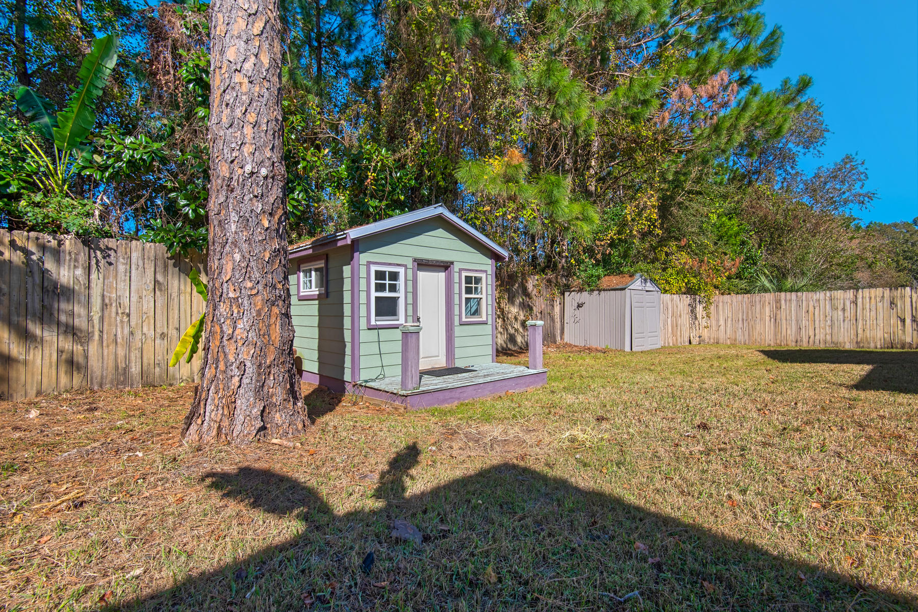 PINE GARDEN UNREC - Residential