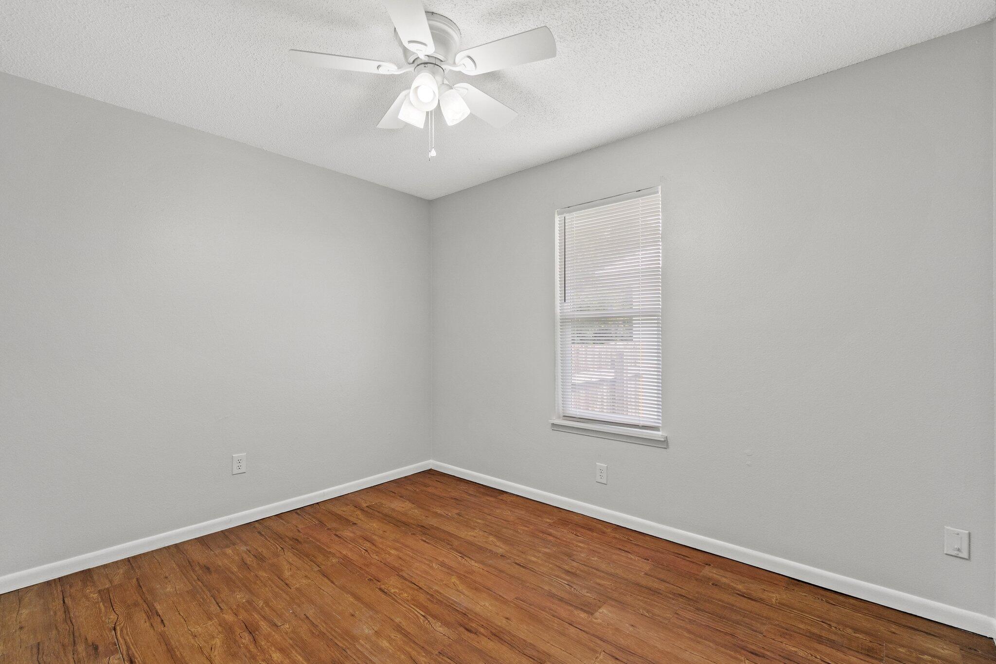 LIVE OAK - Residential Lease