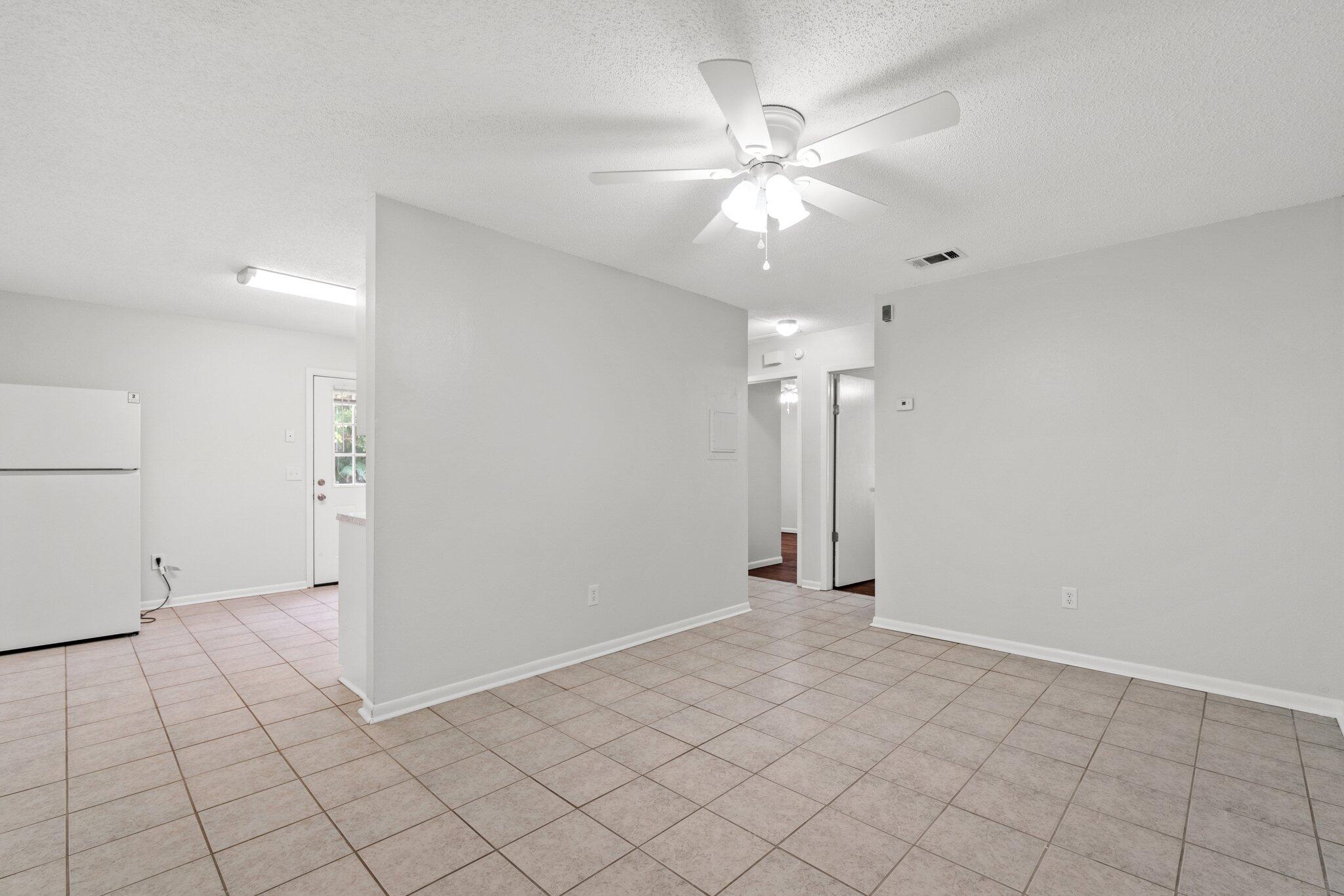 LIVE OAK - Residential Lease