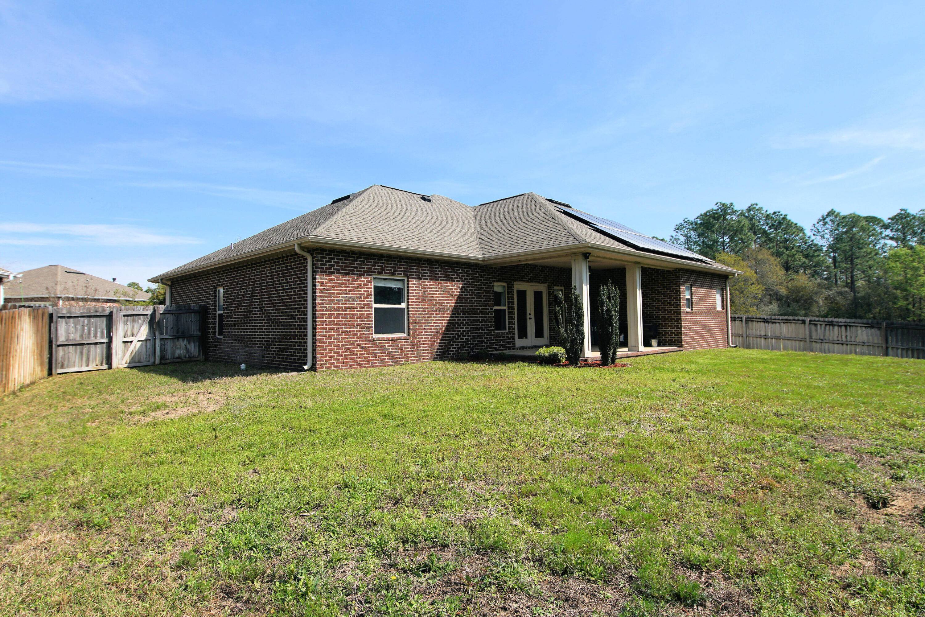 SHADOW PINES - Residential Lease