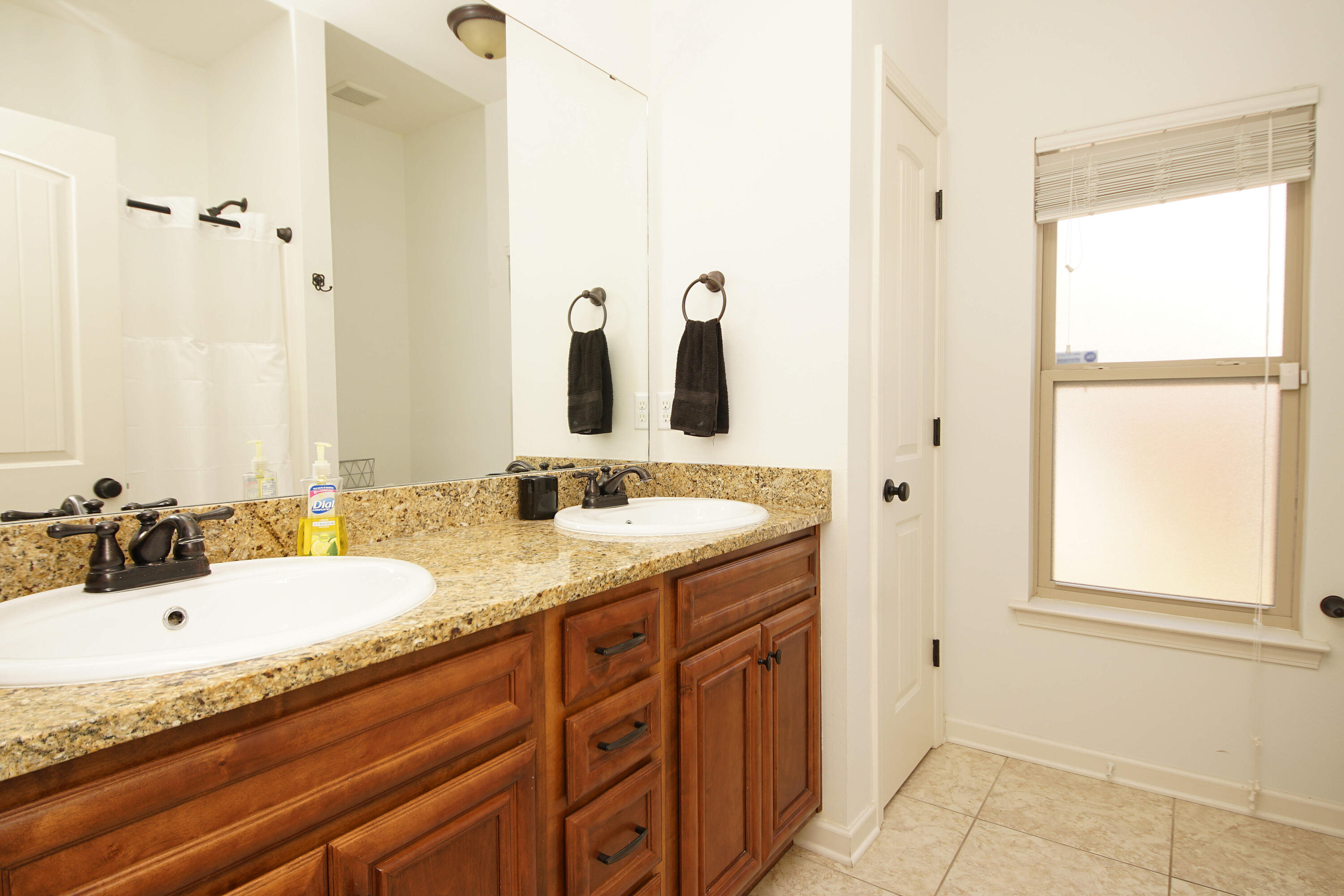 SHADOW PINES - Residential Lease