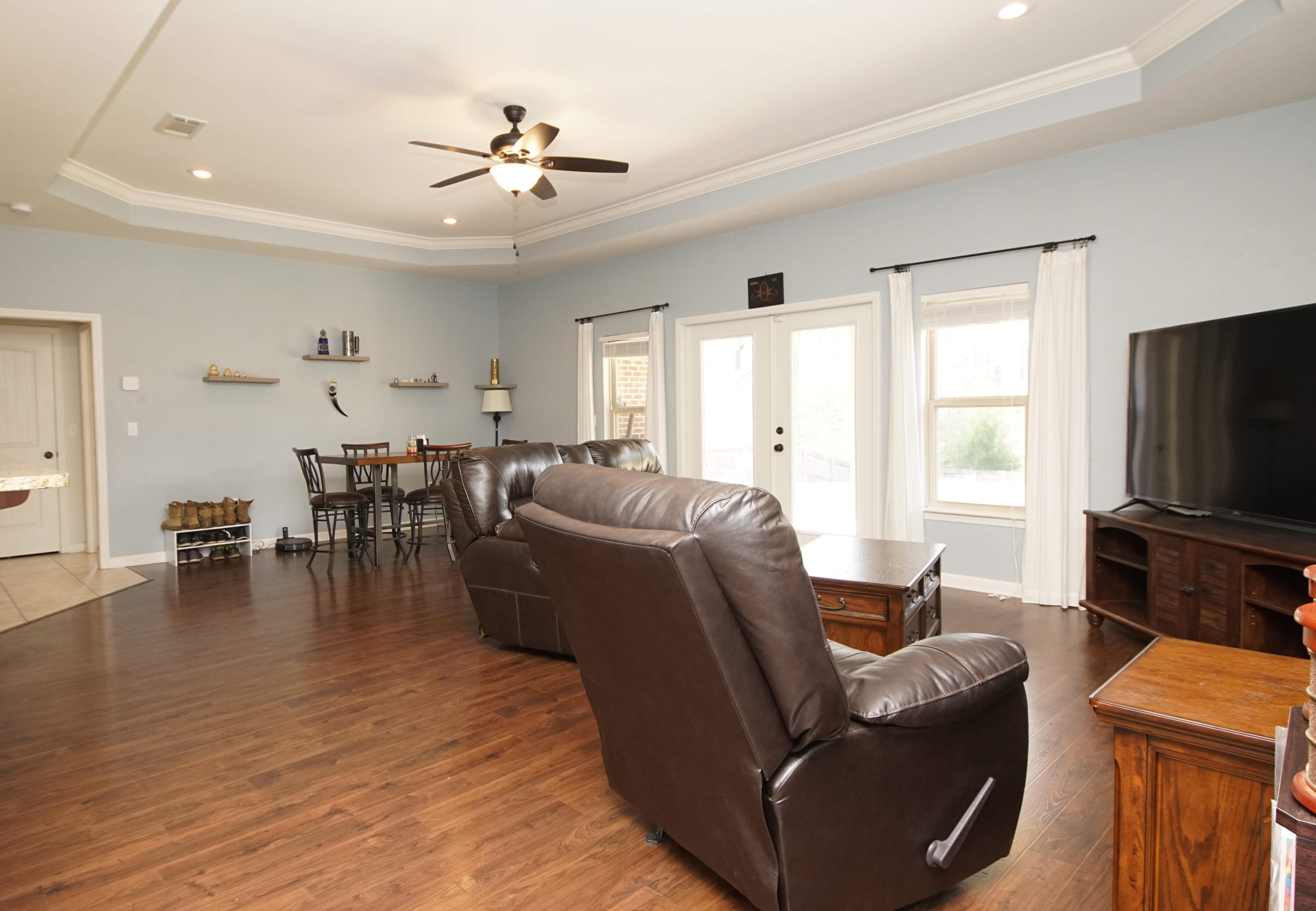 SHADOW PINES - Residential Lease