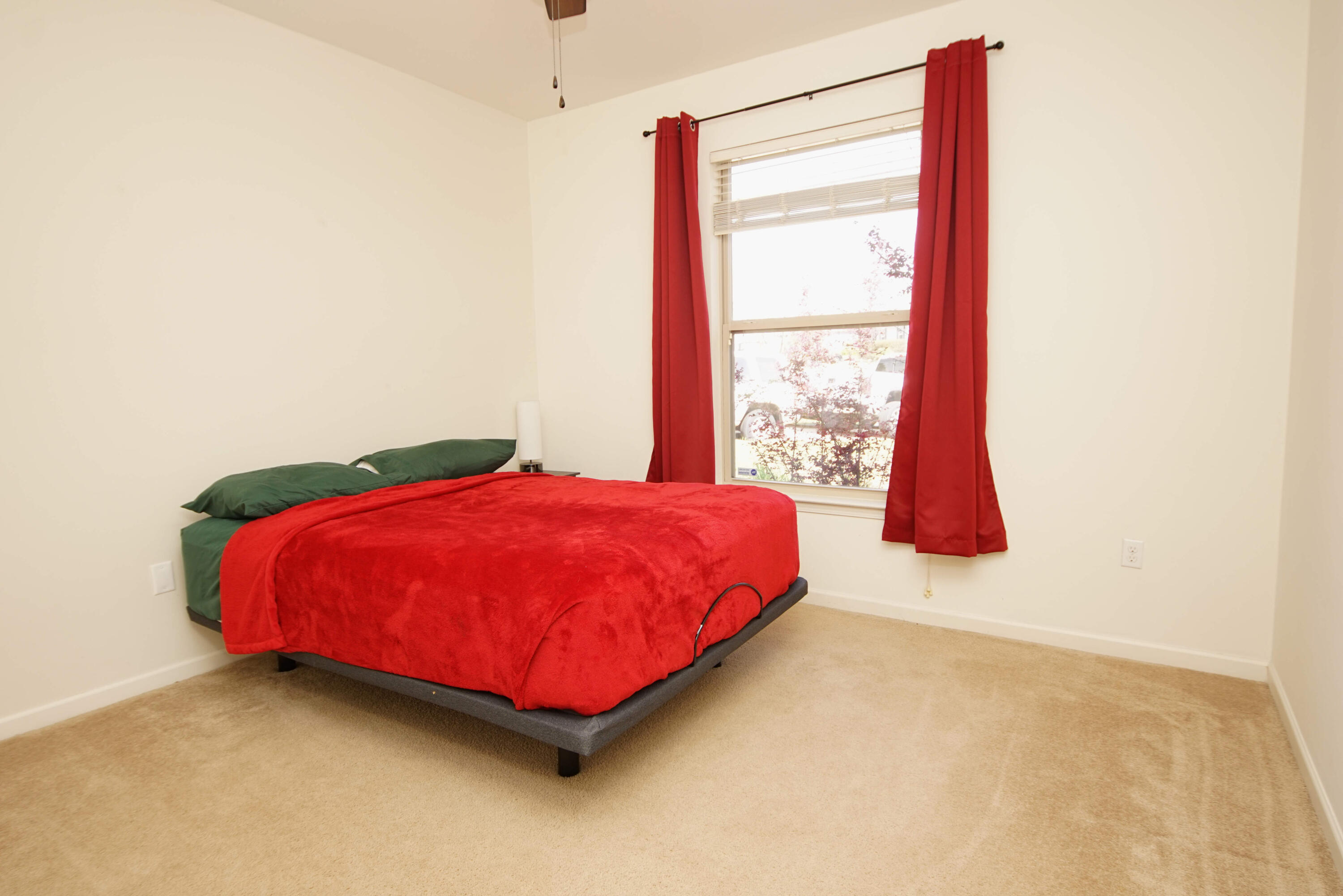 SHADOW PINES - Residential Lease