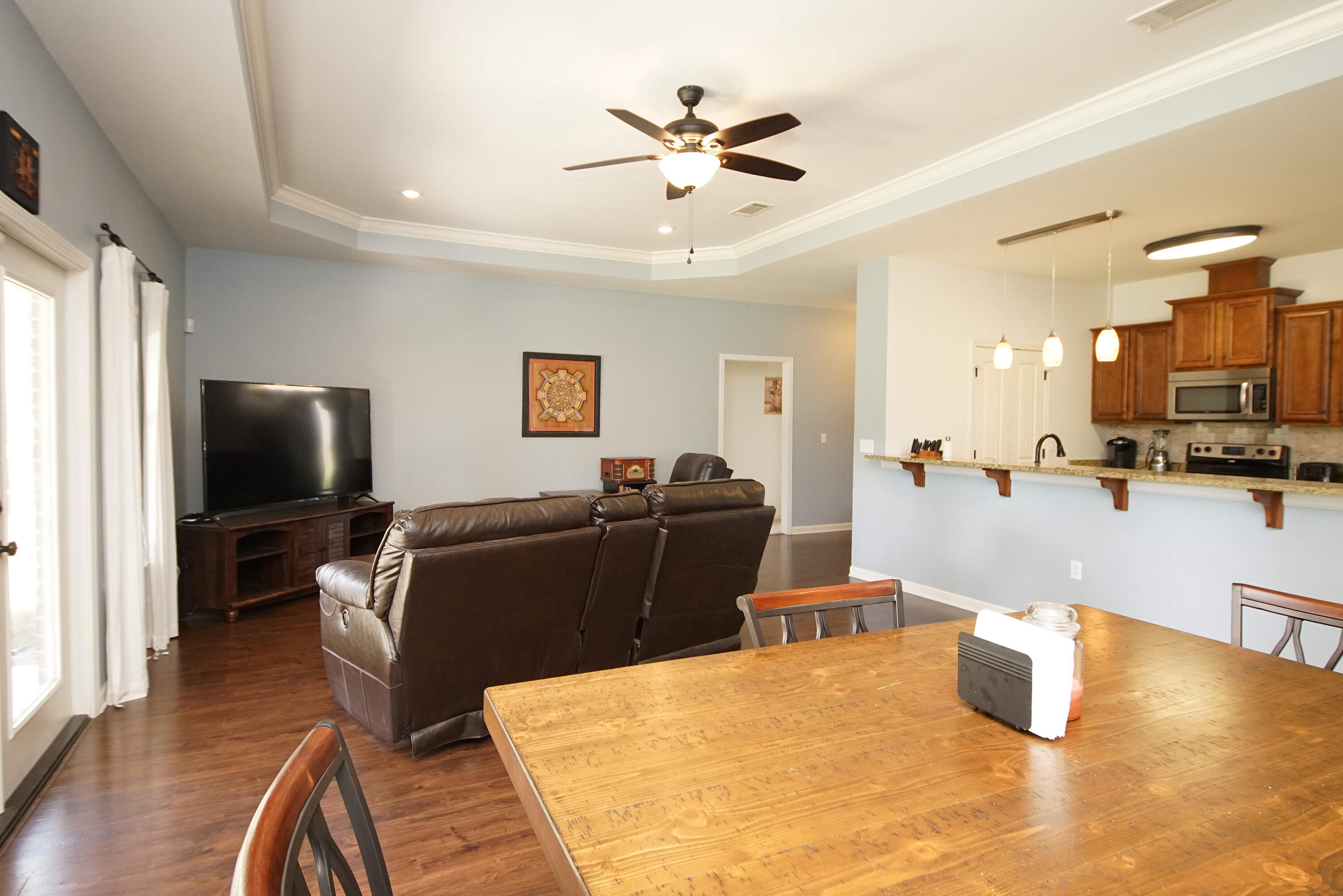 SHADOW PINES - Residential Lease