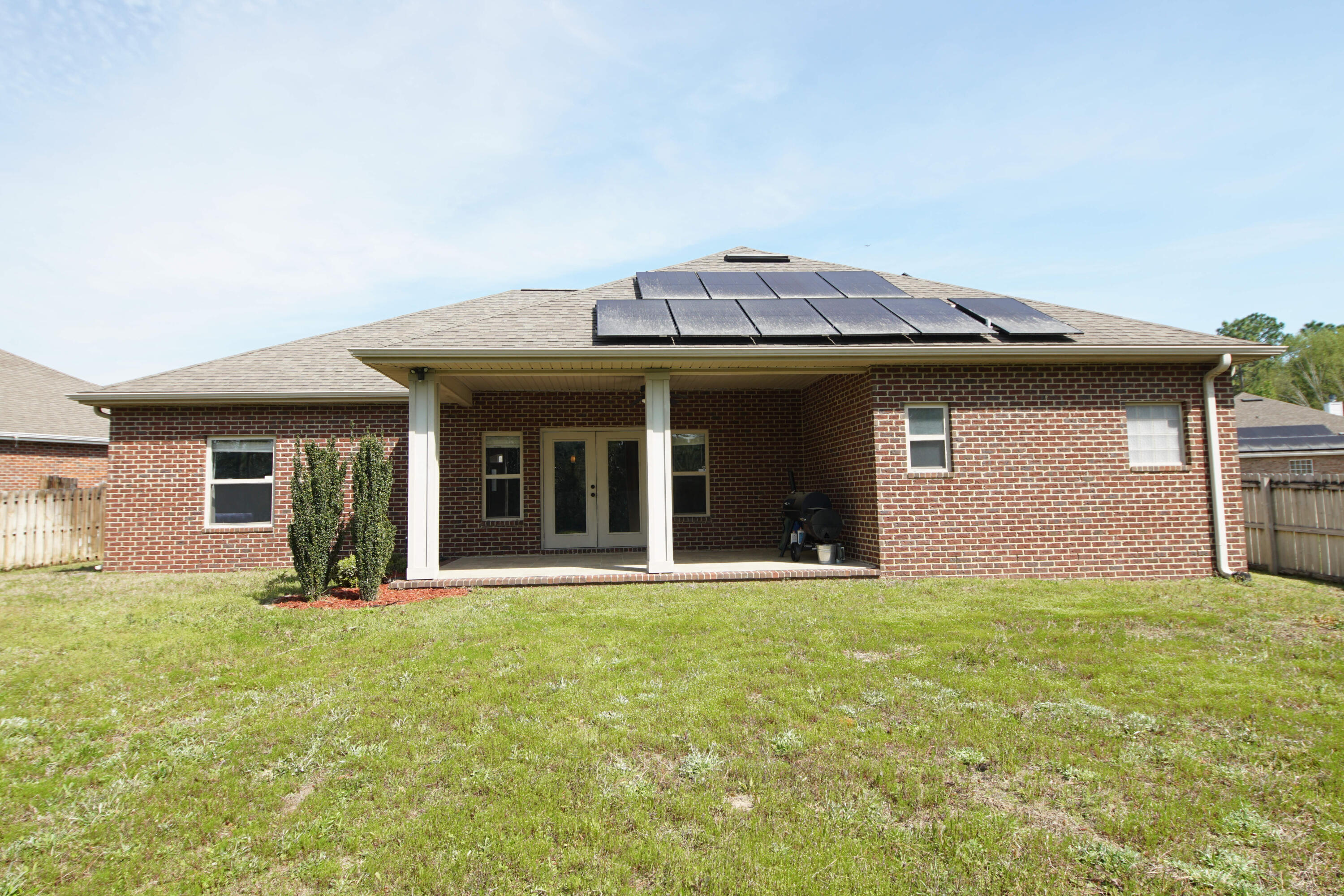 SHADOW PINES - Residential Lease